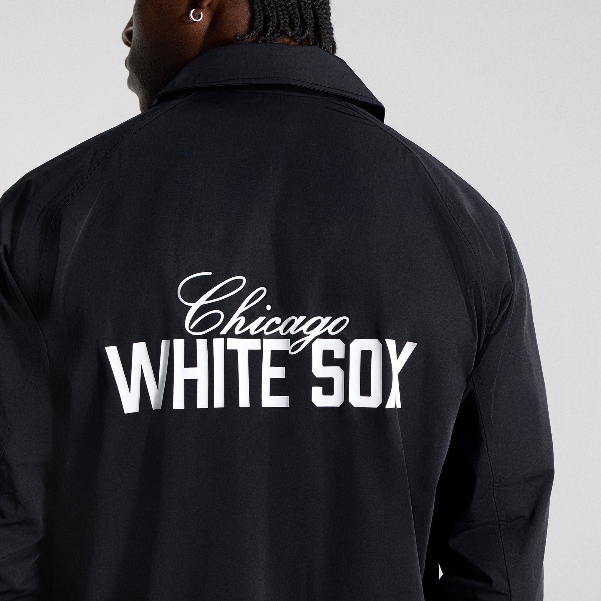 Veste de coach raglan noire Chicago White Sox pour homme lululemon