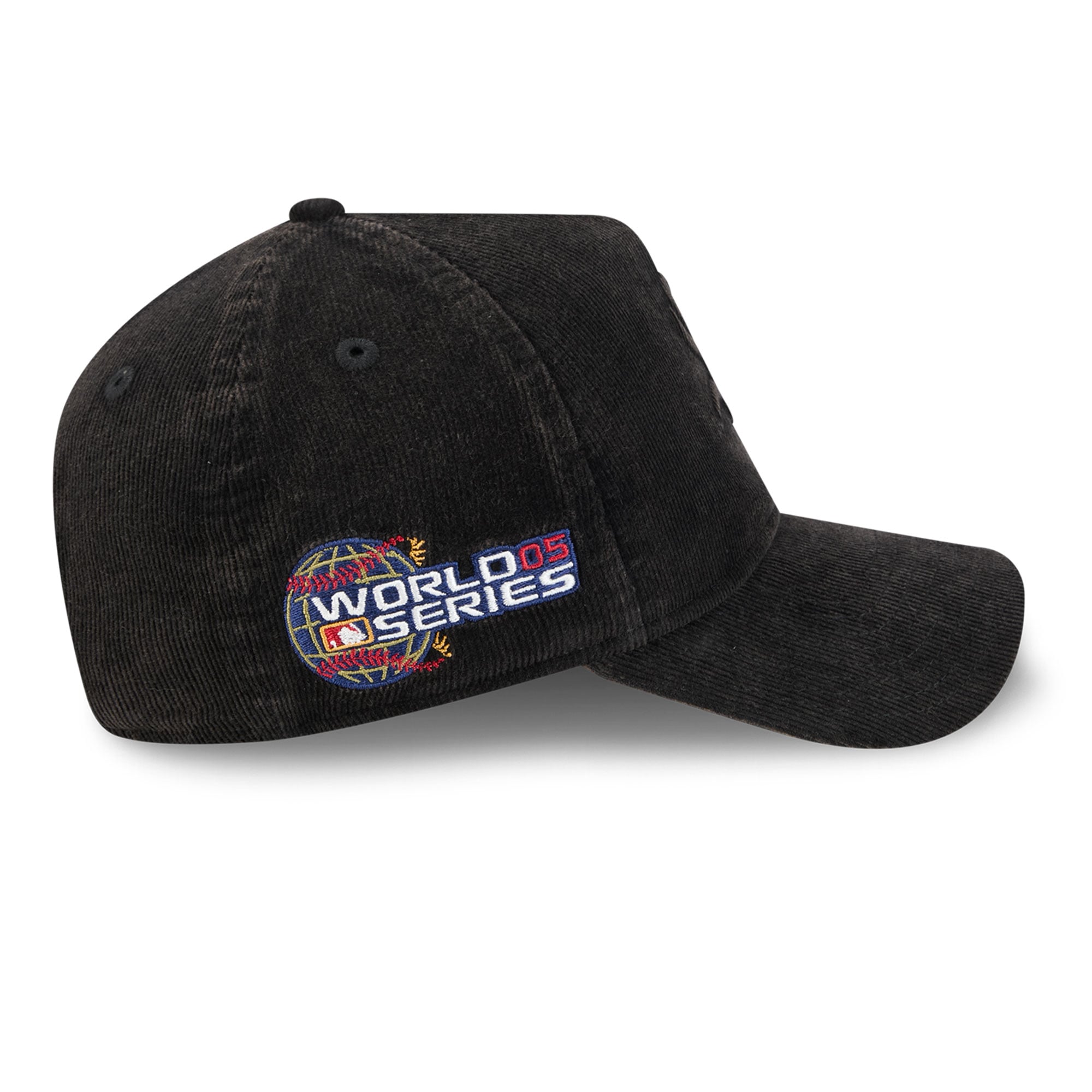 Casquette New Era noire pour homme, Chicago White Sox, série mondiale 2005, patch latéral, velours côtelé ton sur ton, modèle 9FORTY à monture A ajustable.
