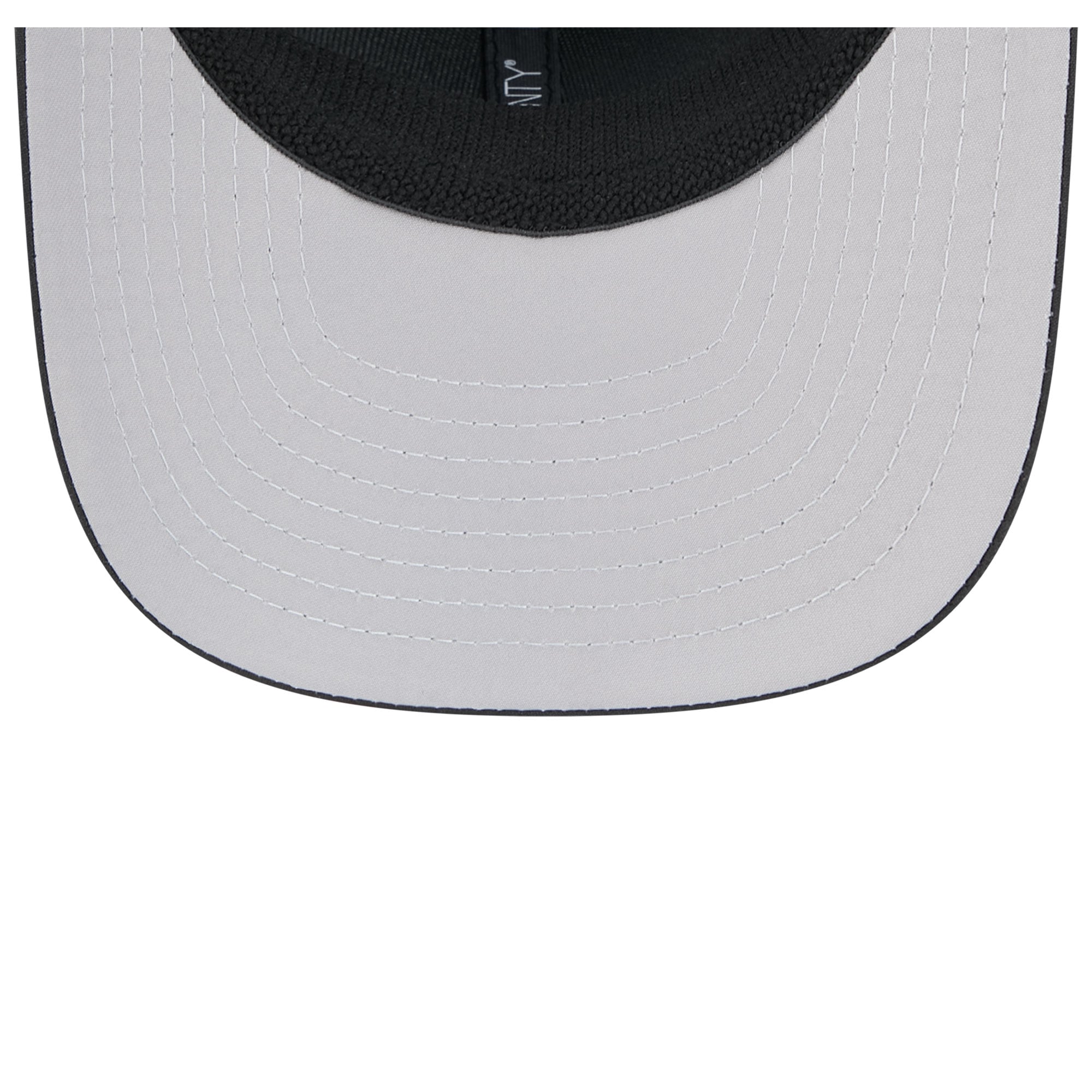 Casquette New Era noire pour homme Chicago White Sox, modèle 9SEVENTY à cordon ajustable.