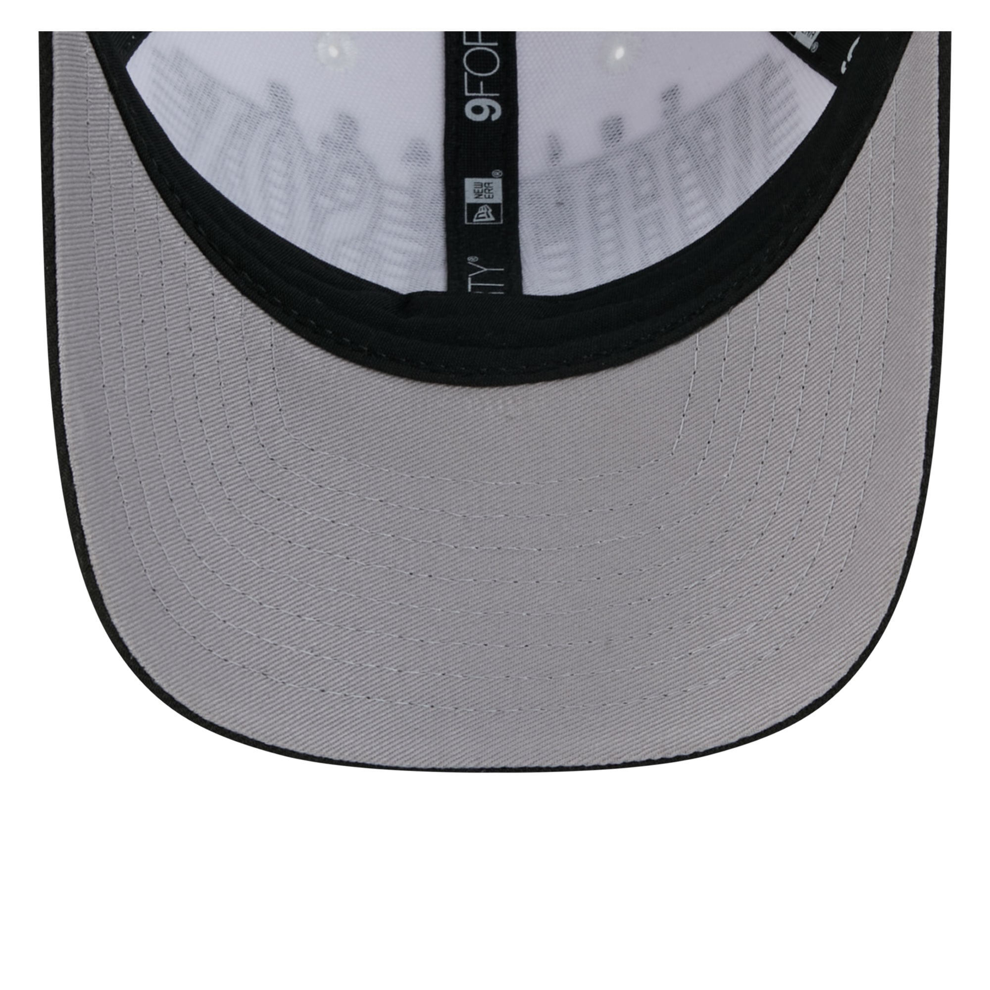 Casquette ajustable New Era blanche et noire Chicago White Sox Loyal 9FORTY M-Crown pour homme