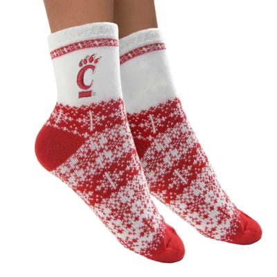 Cincinnati Bearcats ZooZatz Women's Fuzzy Holiday Crew Socks