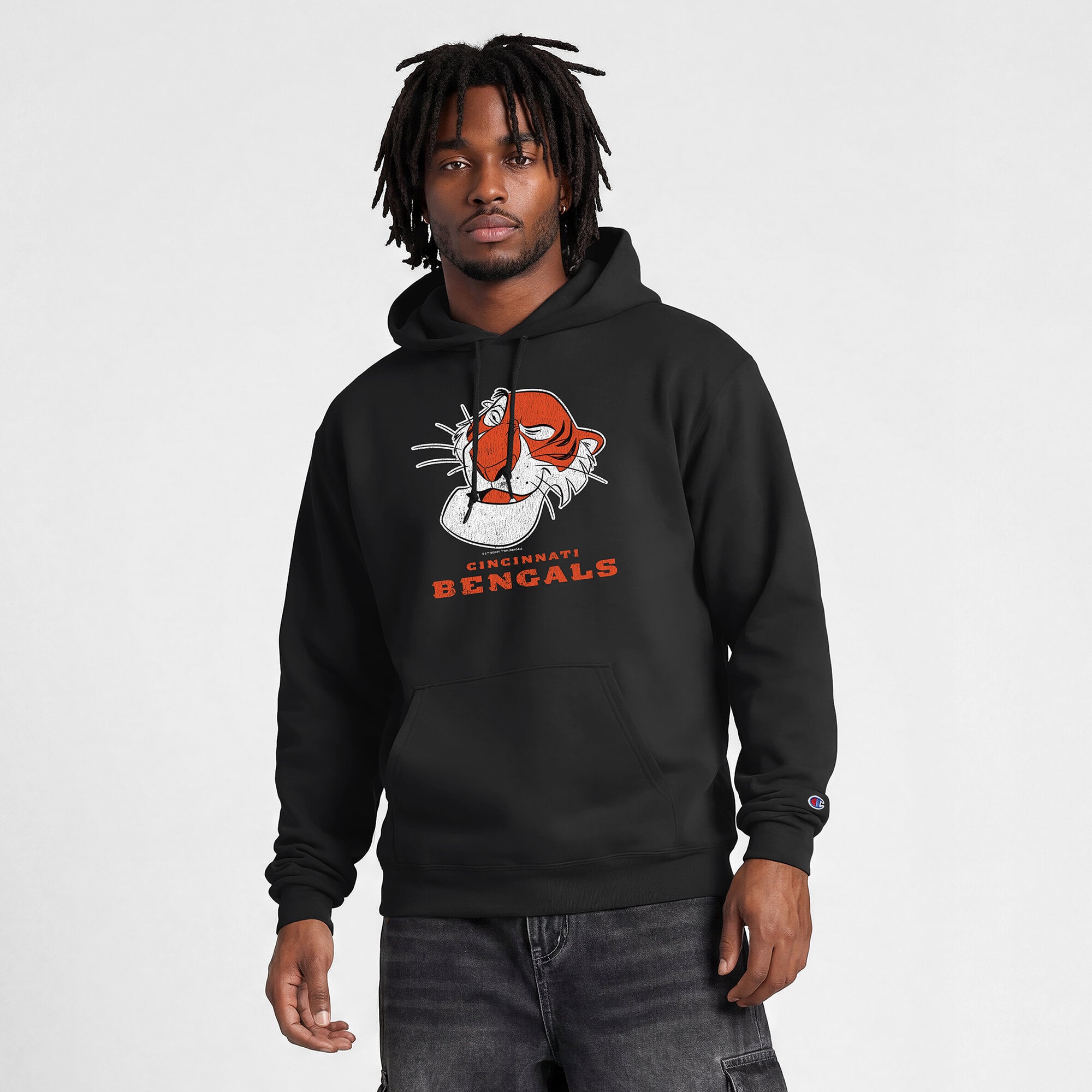 Sweat-shirt à capuche intégral noir Disney x Champion Cincinnati Bengals Powerblend pour homme