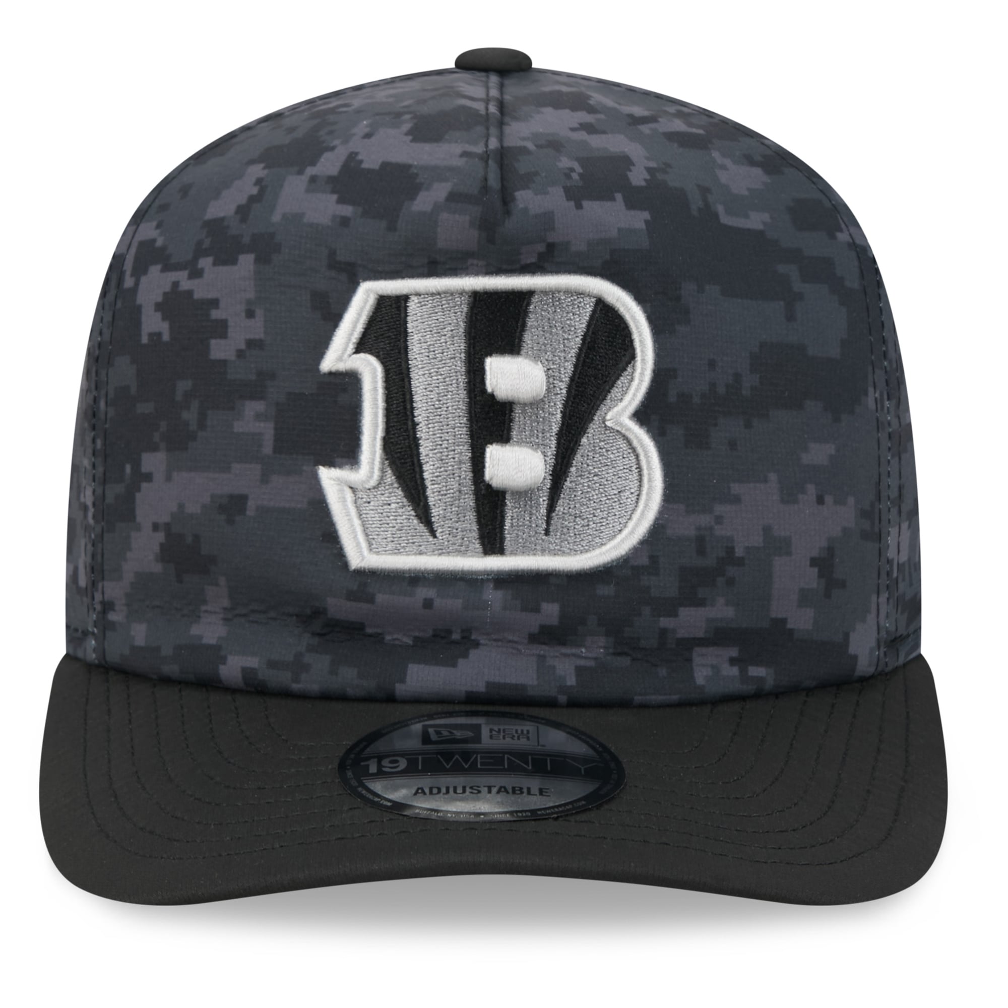 Men's New Era Black Cincinnati Bengals 2026 Salute To Service 19TWENTY Adjustable Hat