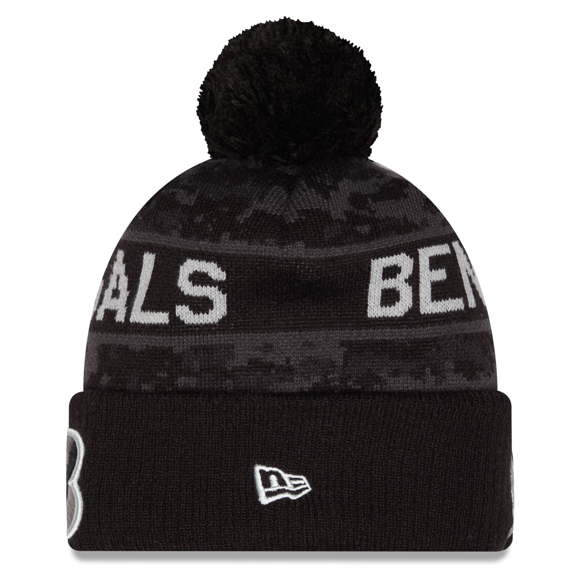 Bonnet à revers New Era noir pour homme, Cincinnati Bengals 2026 Salute To Service, avec pompon