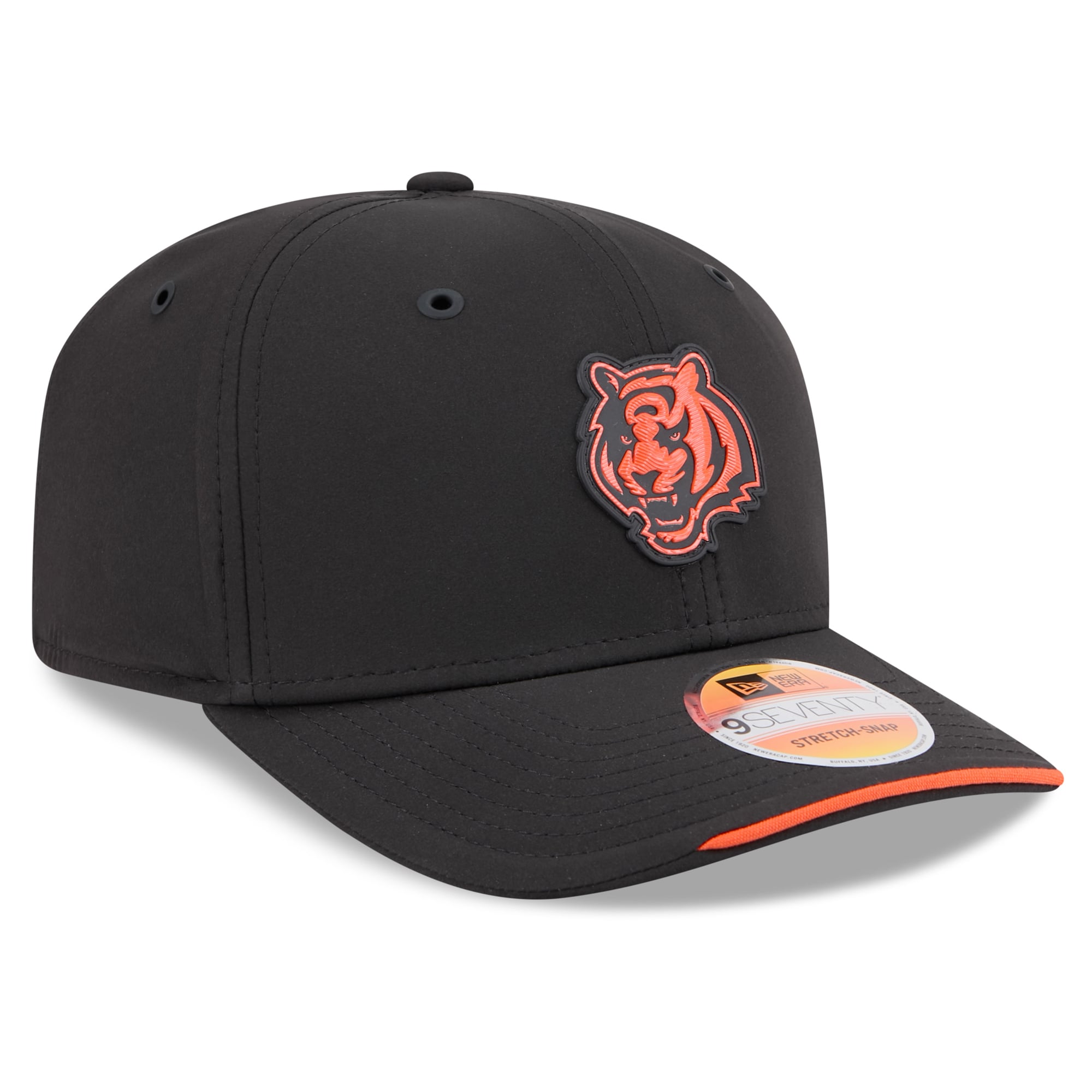 Men's New Era Black Cincinnati Bengals 2026 Sideline 9SEVENTY Adjustable Hat