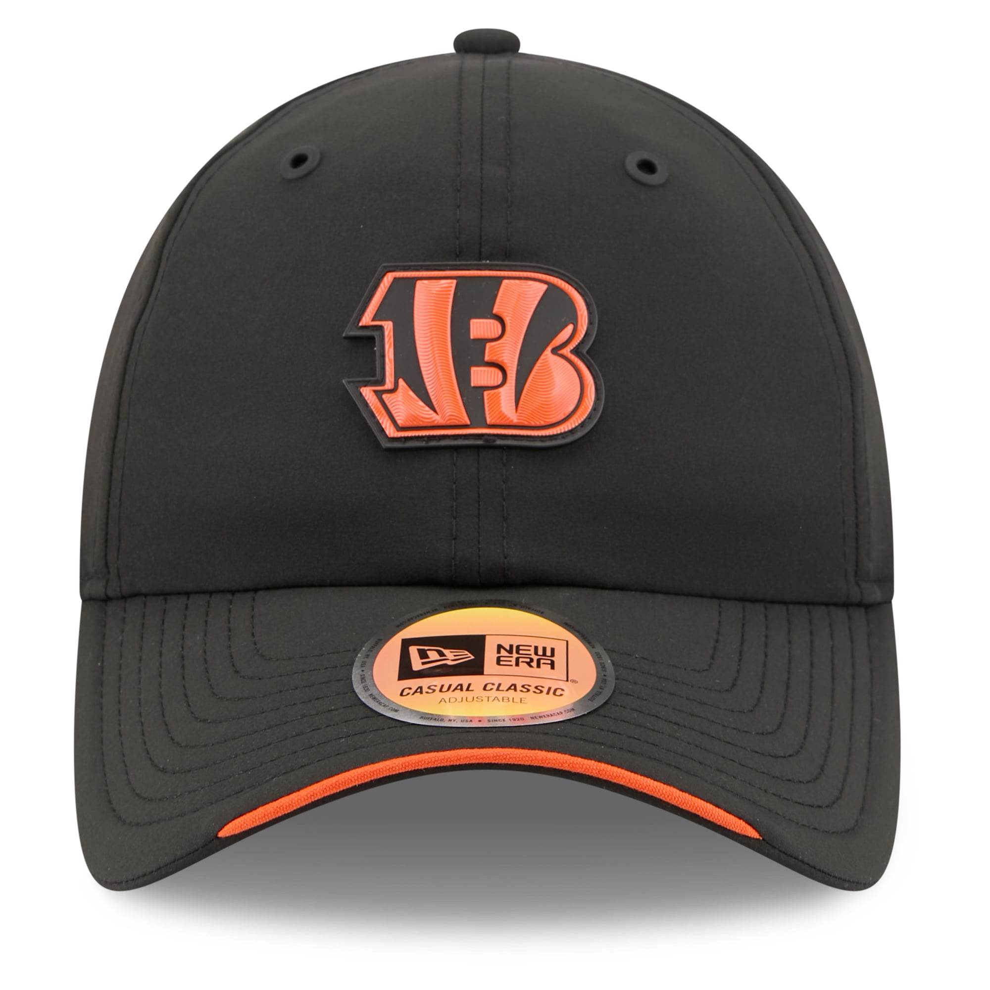 Men's New Era Black Cincinnati Bengals 2026 Sideline Casual Classic Adjustable Hat