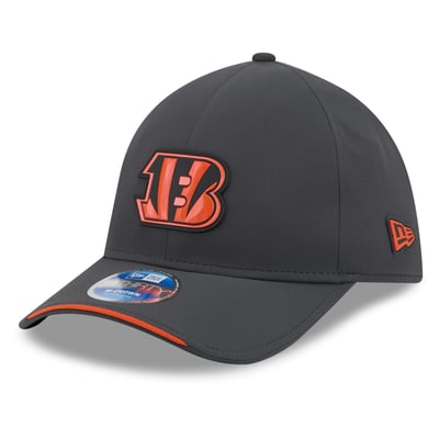 Cincinnati Bengals New Era 2026 Sideline Cold Weather  39THIRTY M-Crown Stretch Hat - Charcoal