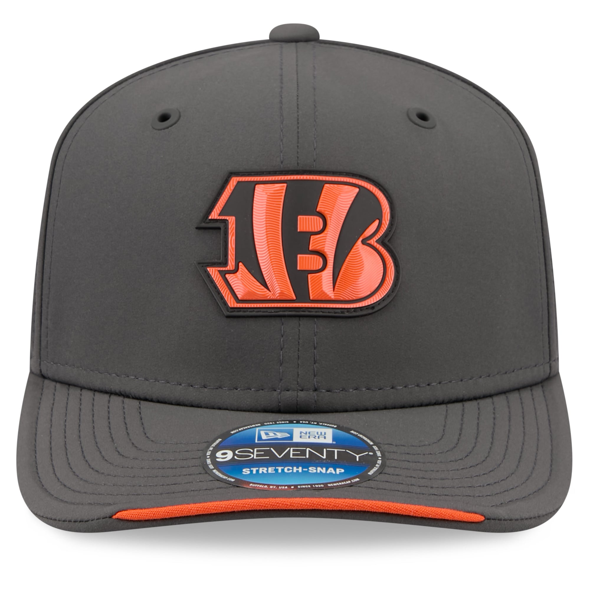 Casquette ajustable New Era Charcoal Cincinnati Bengals 2026 Sideline pour temps froid 9SEVENTY