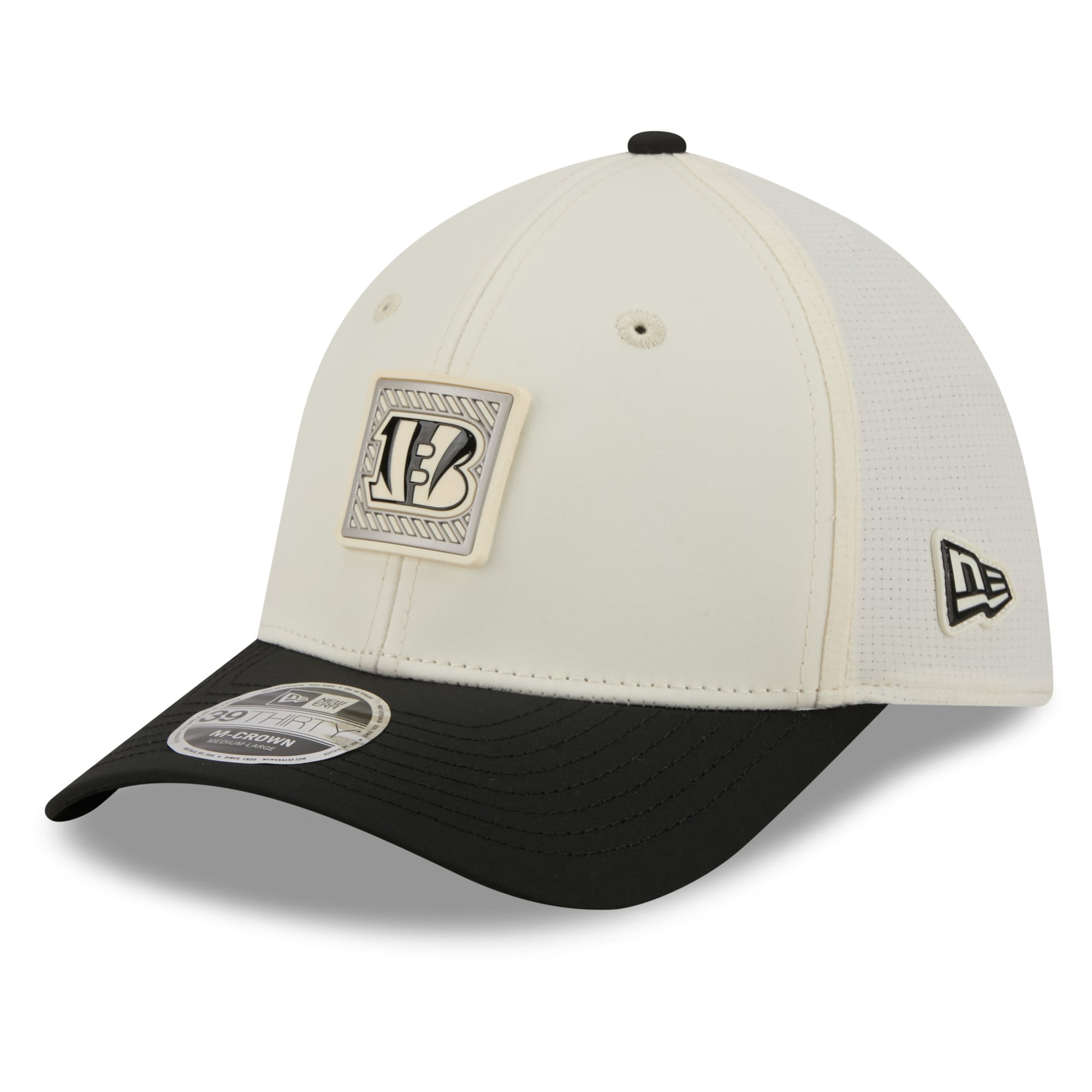 Casquette New Era Flex crème/noire pour homme, Cincinnati Bengals, camp d'entraînement NFL 2026, modèle 39THIRTY