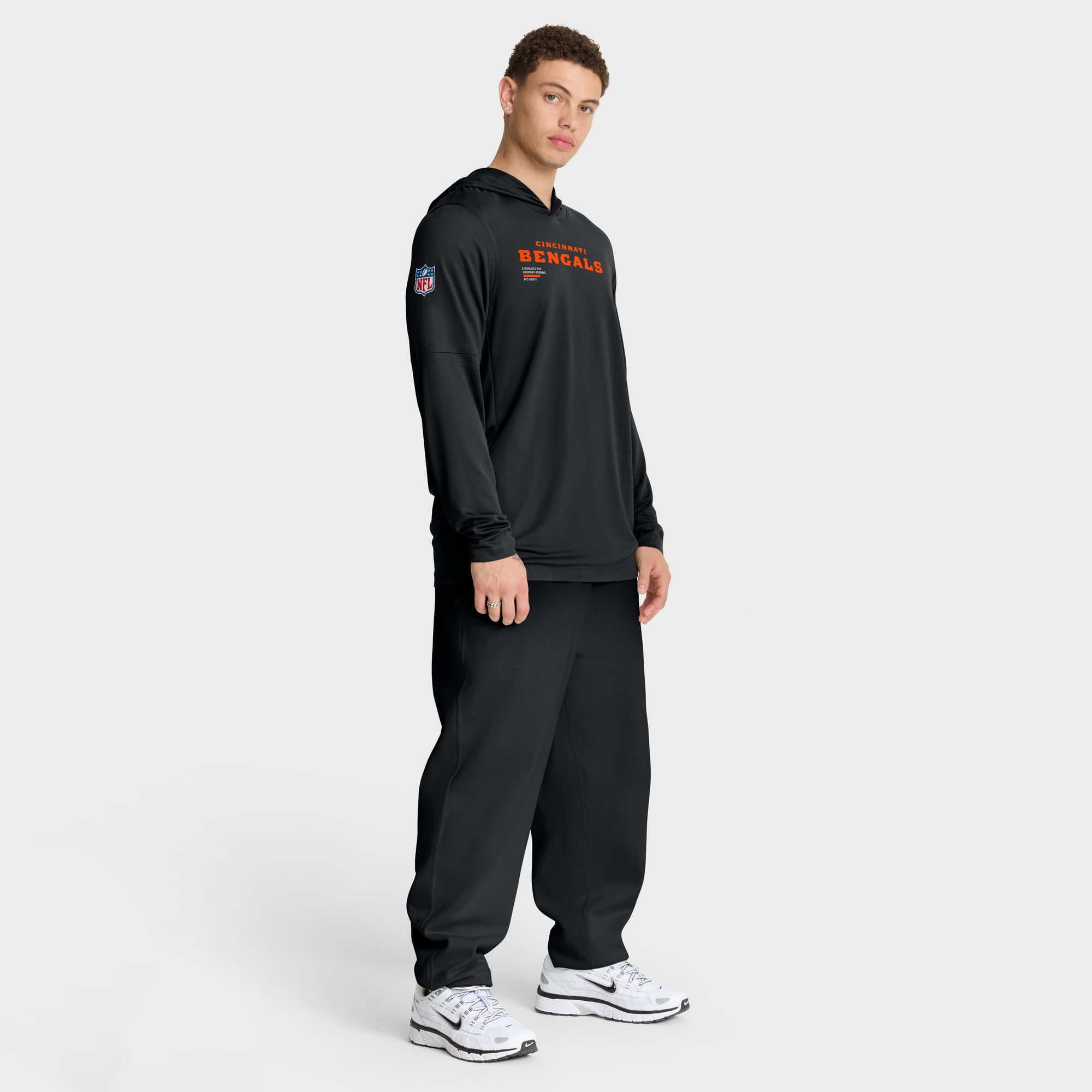 Men's Nike Cincinnati Bengals Sideline Pure Fury Dri-FIT Long Sleeve Hooded T-Shirt