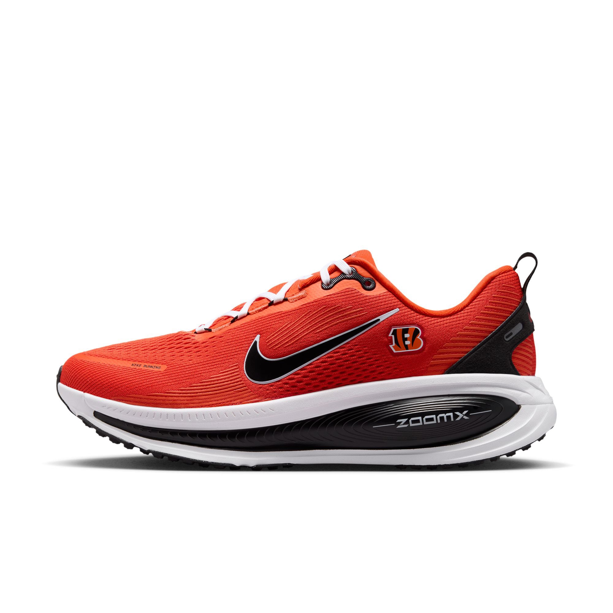 Chaussures de course Nike Cincinnati Bengals Vomero 18 pour hommes