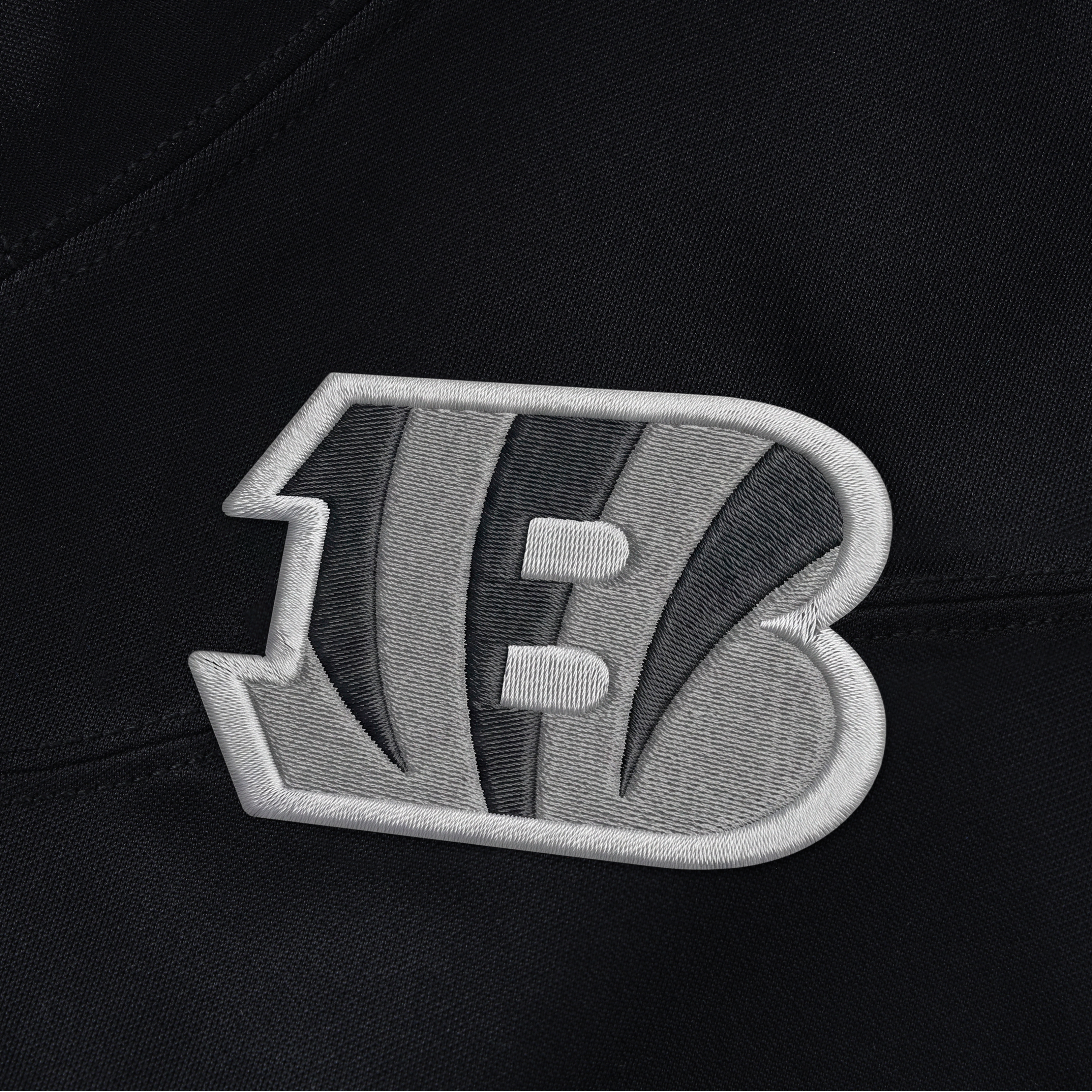 Maillot Nike Joe Burrow noir pour homme, édition limitée Cincinnati Bengals 2026 Salute to Service.