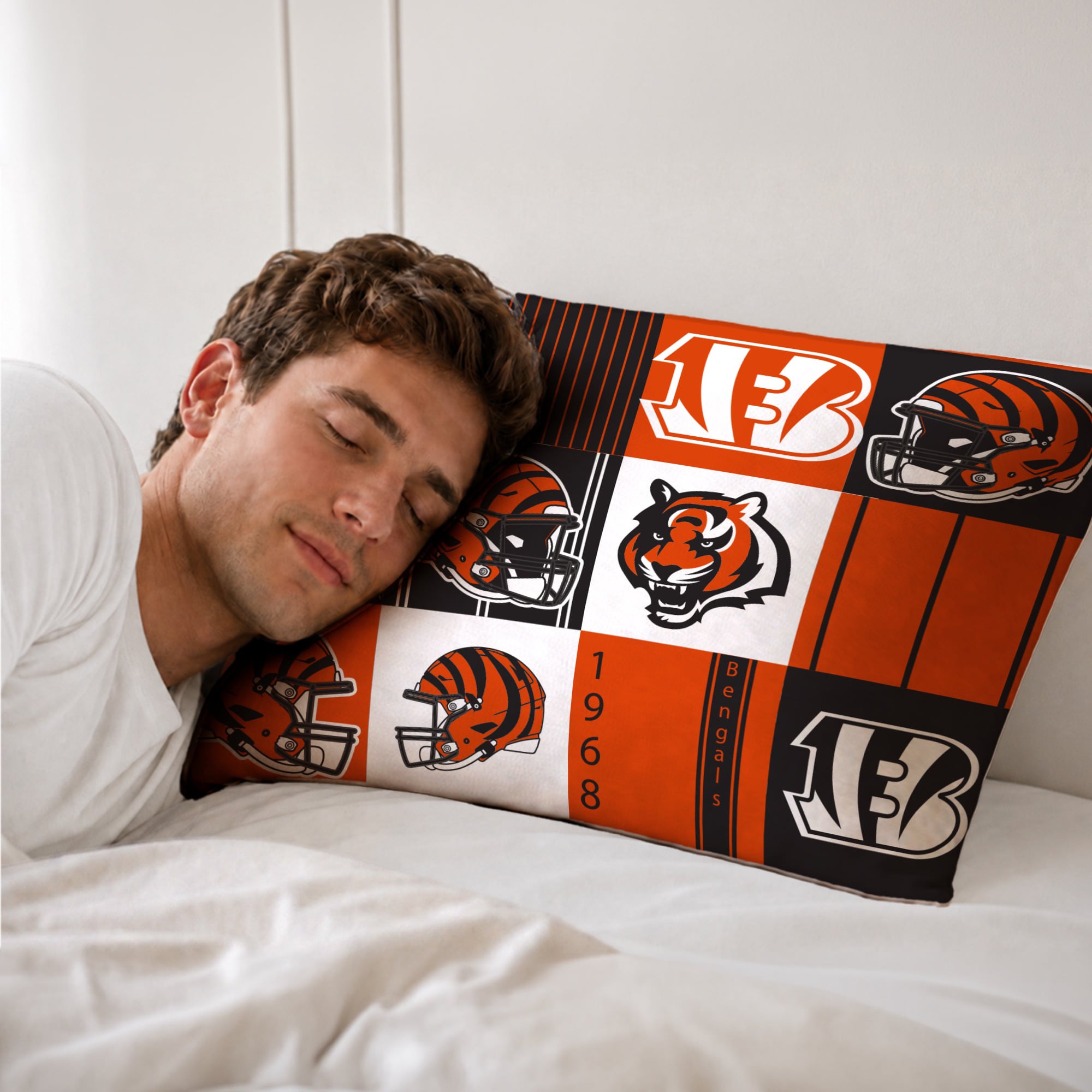 Ensemble de literie trois pièces à carreaux patchwork Pegasus Cincinnati Bengals (grand lit/queen)