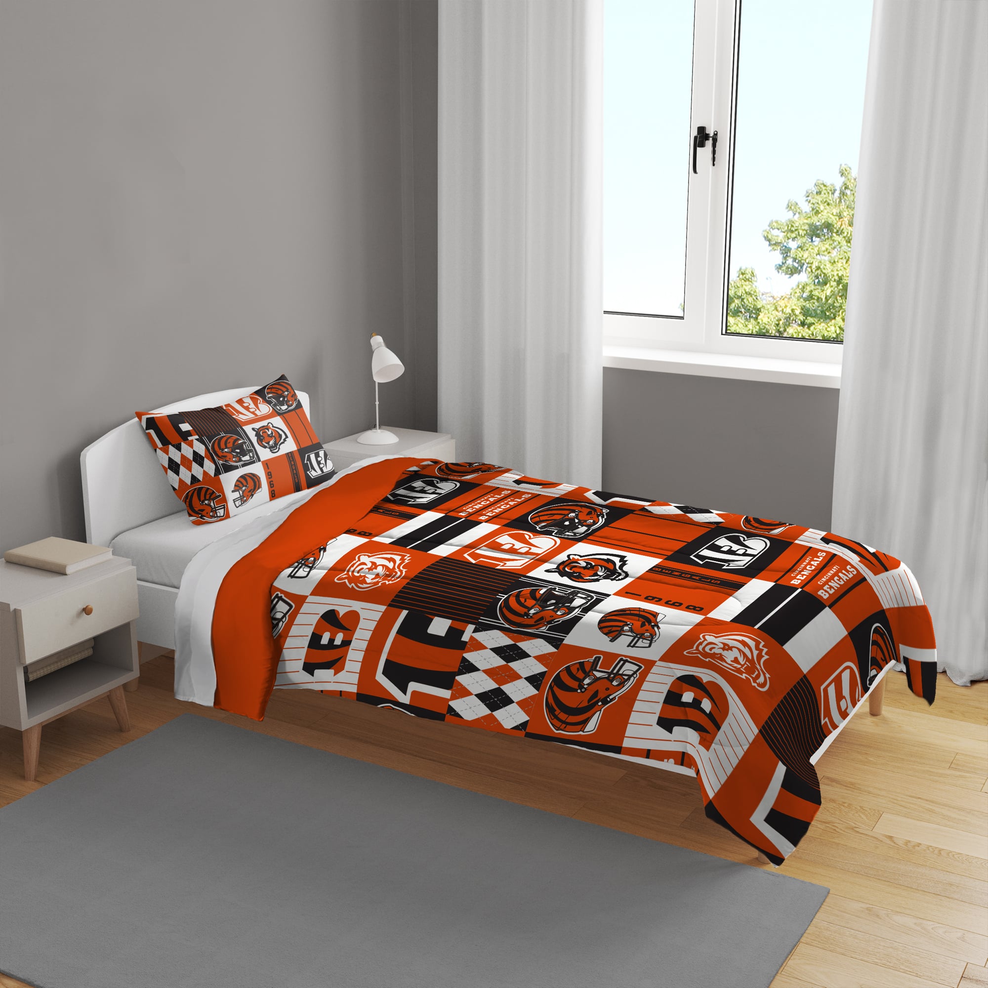 Pegasus Cincinnati Bengals Patchwork Plaid Two-Piece Twin/Twin XL Bed in a Bag Set