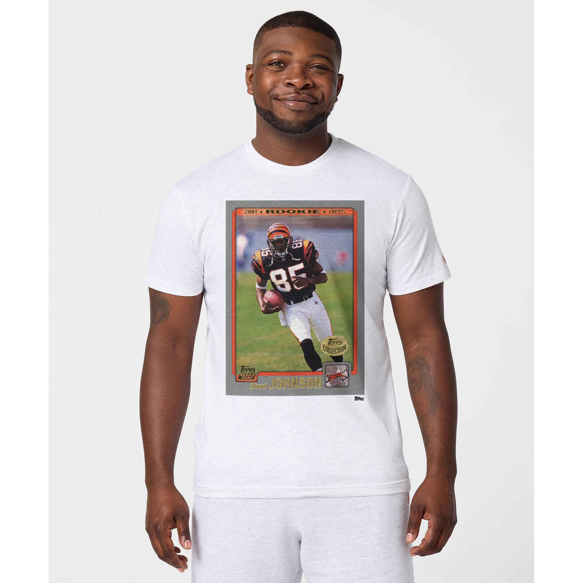 T-shirt unisexe Hommage à Chad Johnson, couleur cendre, Cincinnati Bengals, NFL Topps Trading Card, mélange de trois matières