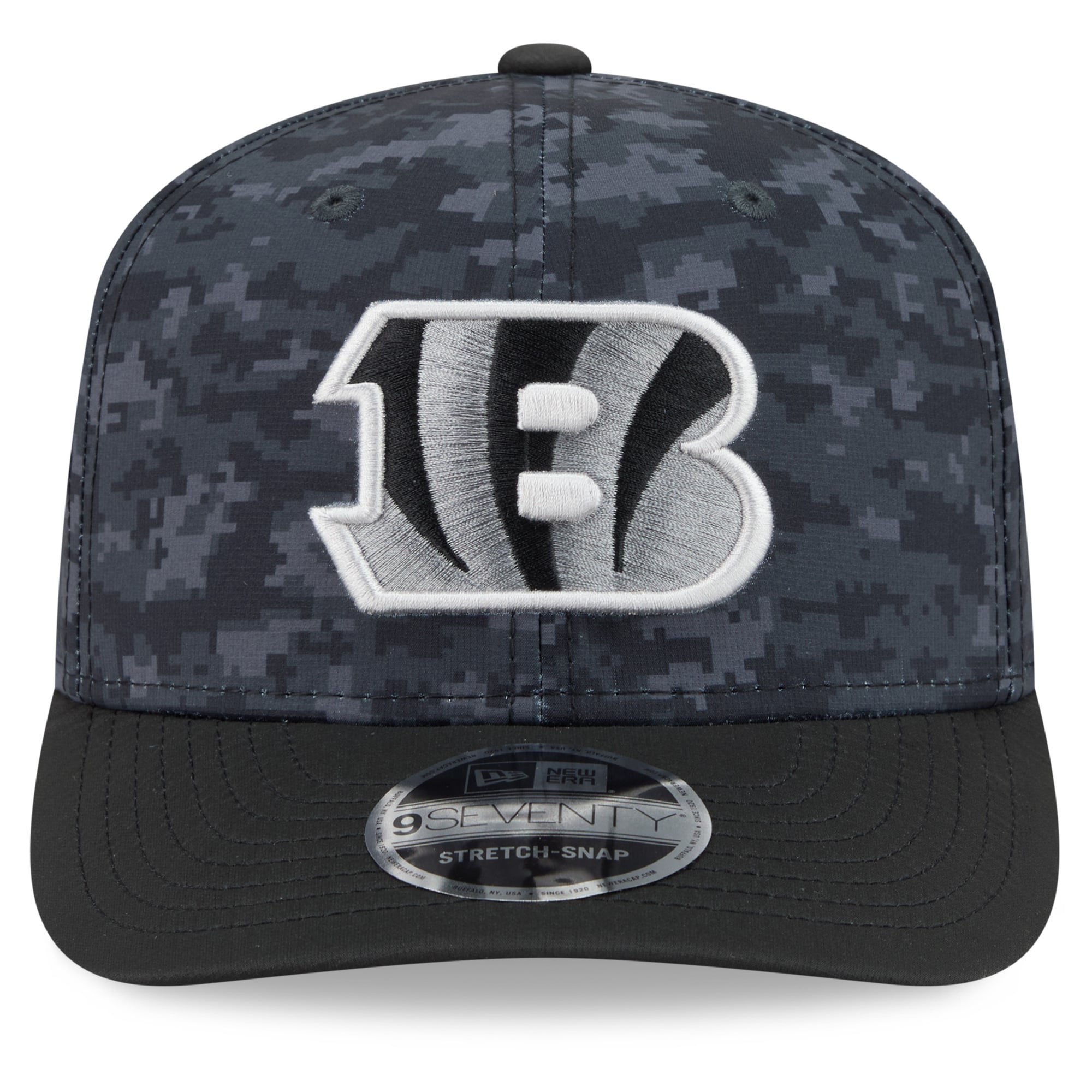 Casquette ajustable New Era noire Cincinnati Bengals 2026 Salute To Service 9SEVENTY pour jeunes