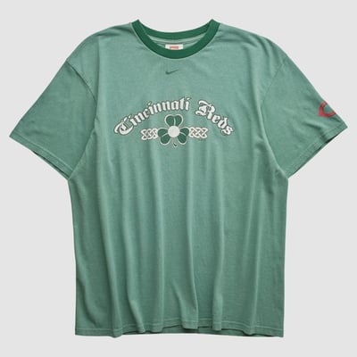 Cincinnati Reds Nike 2000s T-shirt - Green - M by Fanatics Real Vintage