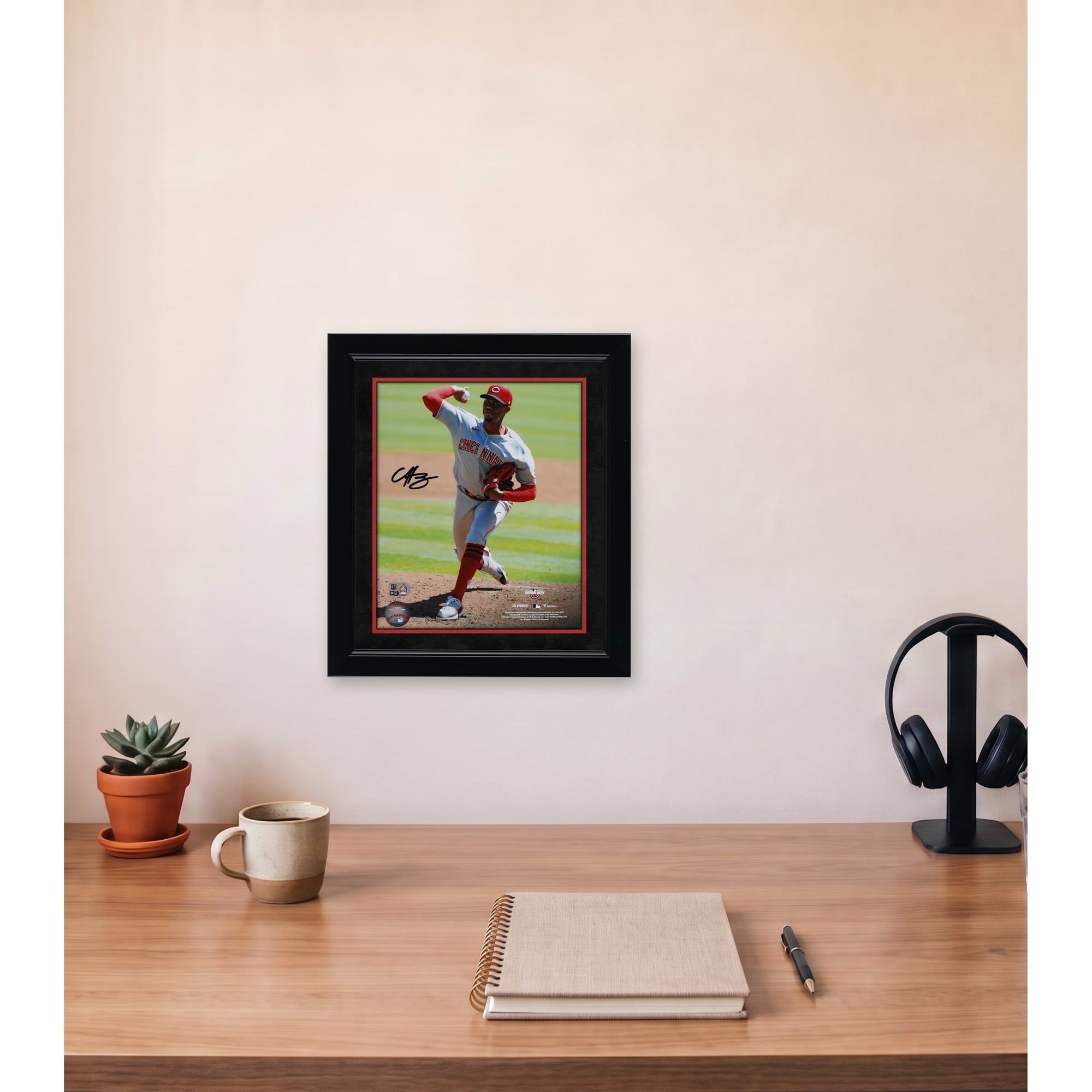 Photographie de 8'' x 10'' autographiée par Hunter Greene des Reds de Cincinnati