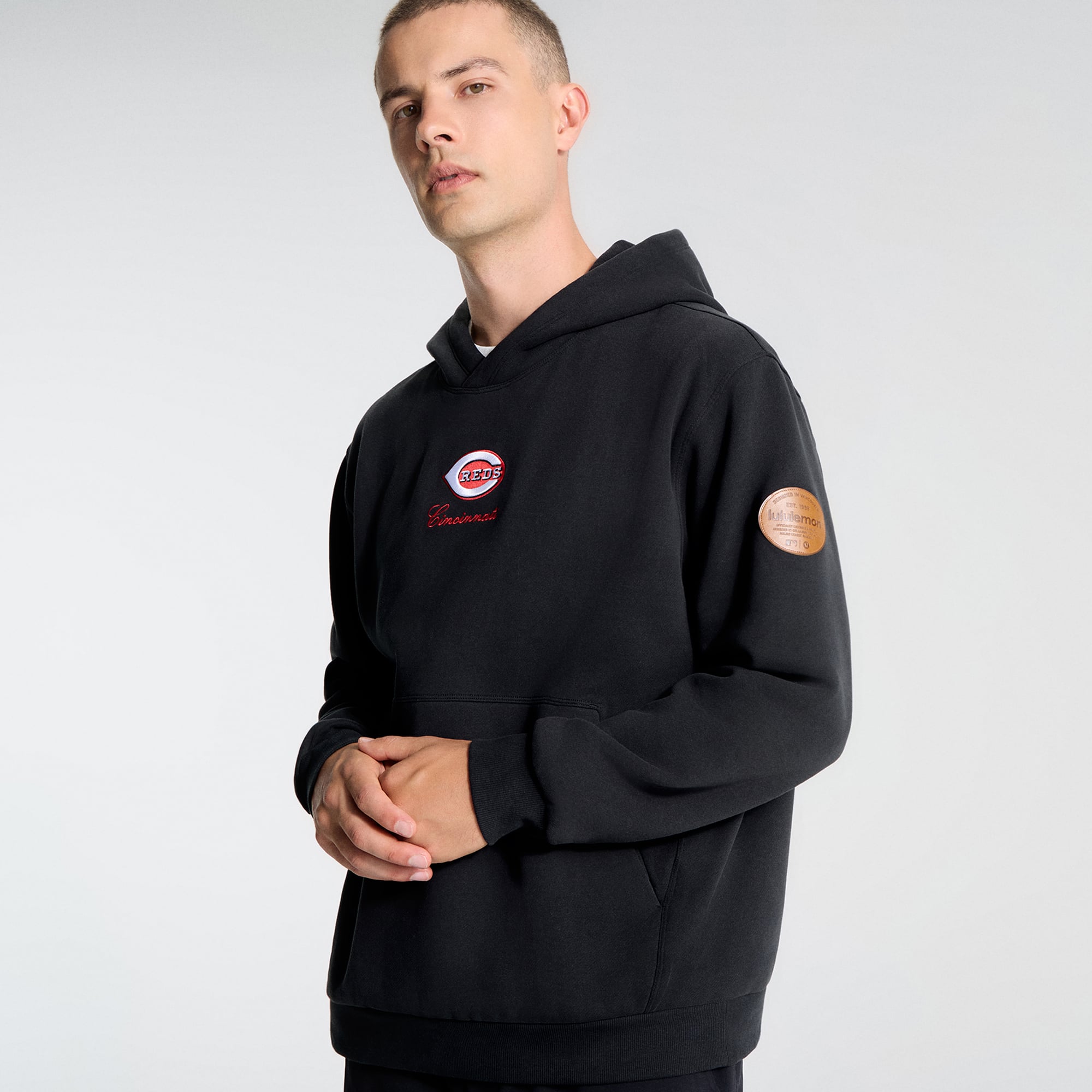 Sweat à capuche Steady State noir des Reds de Cincinnati lululemon pour homme