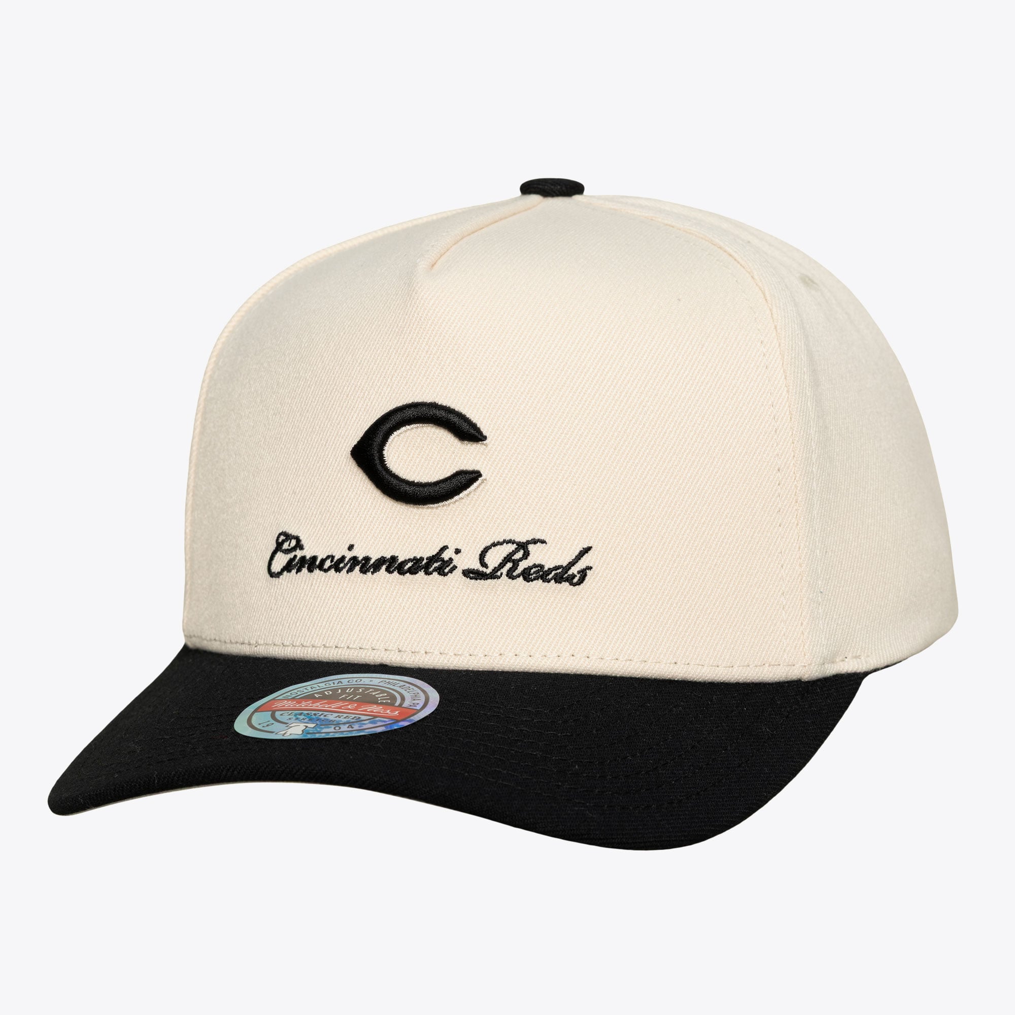Men's Mitchell & Ness  Cream/Black Cincinnati Reds Flawless Stretch-Snap Hat