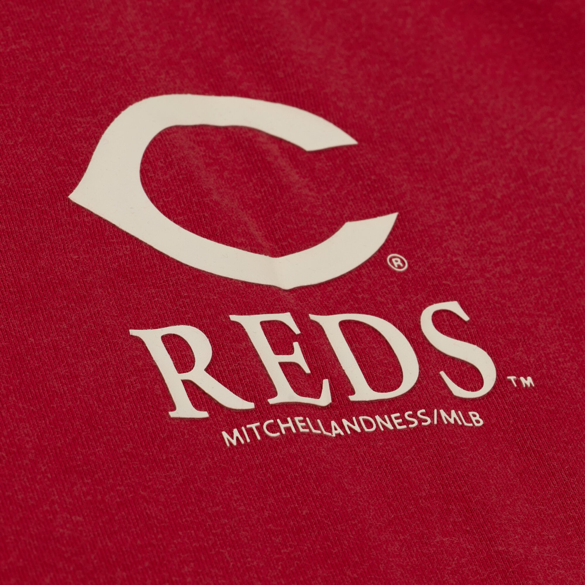 Men's Mitchell & Ness Red Cincinnati Reds Core Essentials T-Shirt
