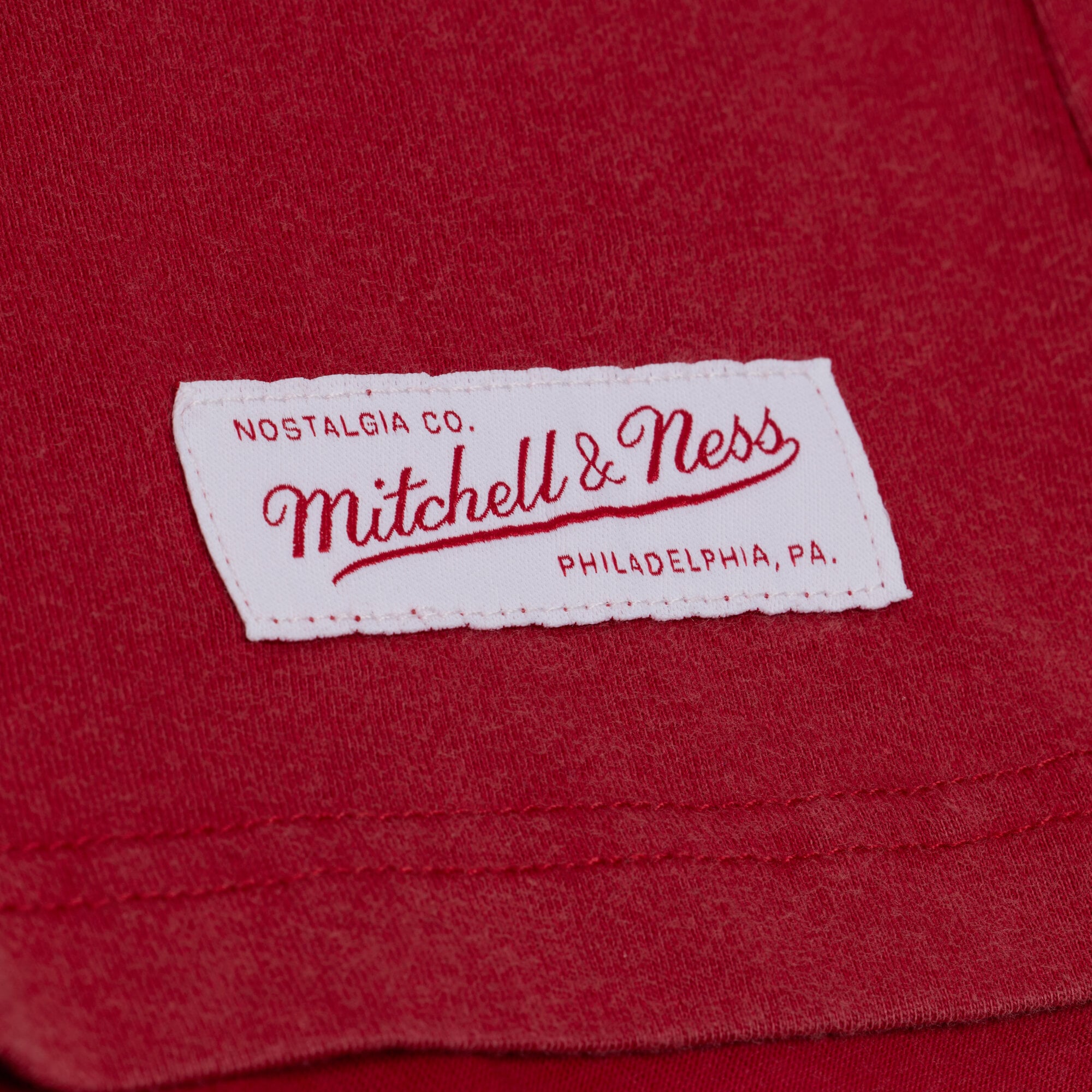 Men's Mitchell & Ness Red Cincinnati Reds Core Essentials T-Shirt