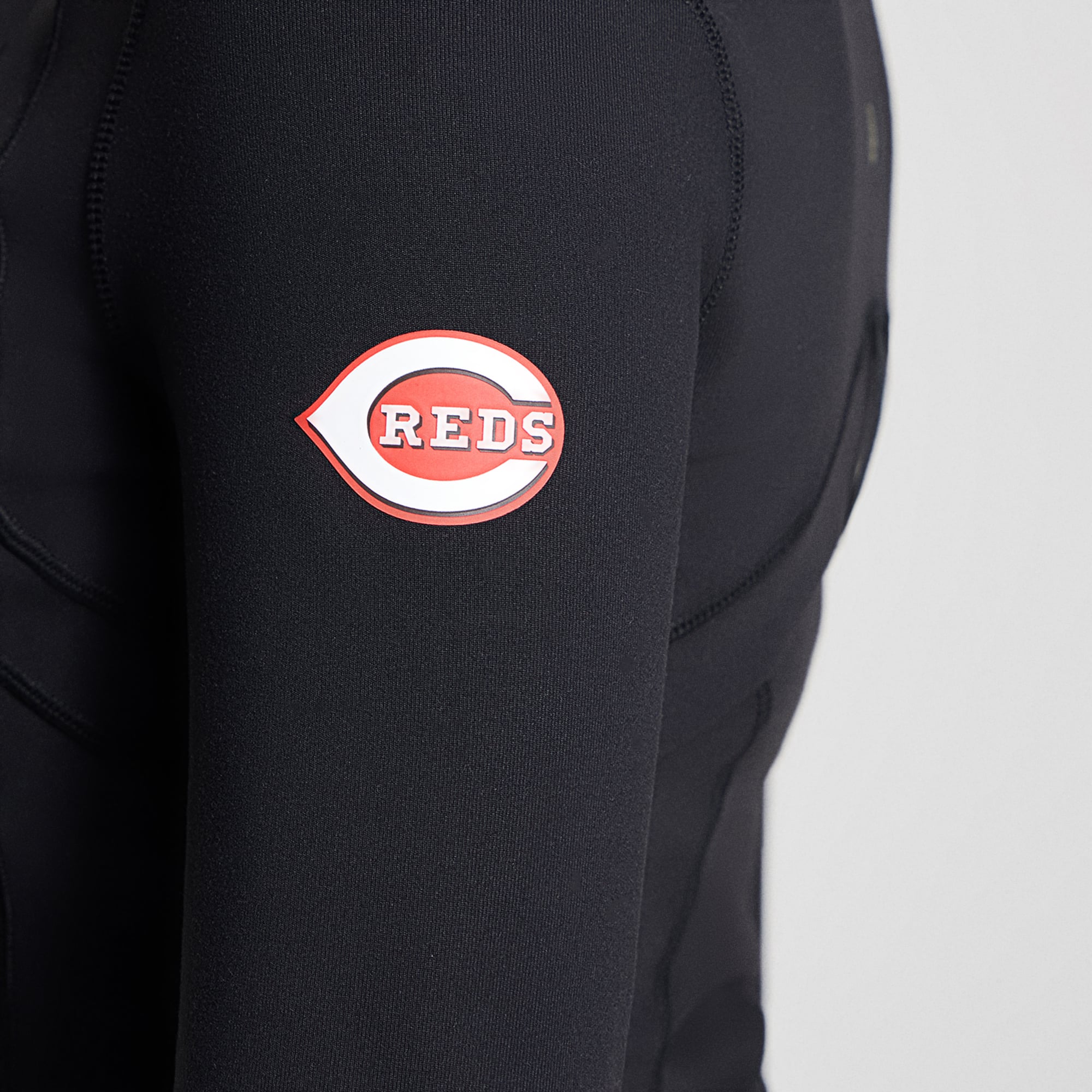 Veste Define noire Cincinnati Reds pour femmes de lululemon *Luon™
