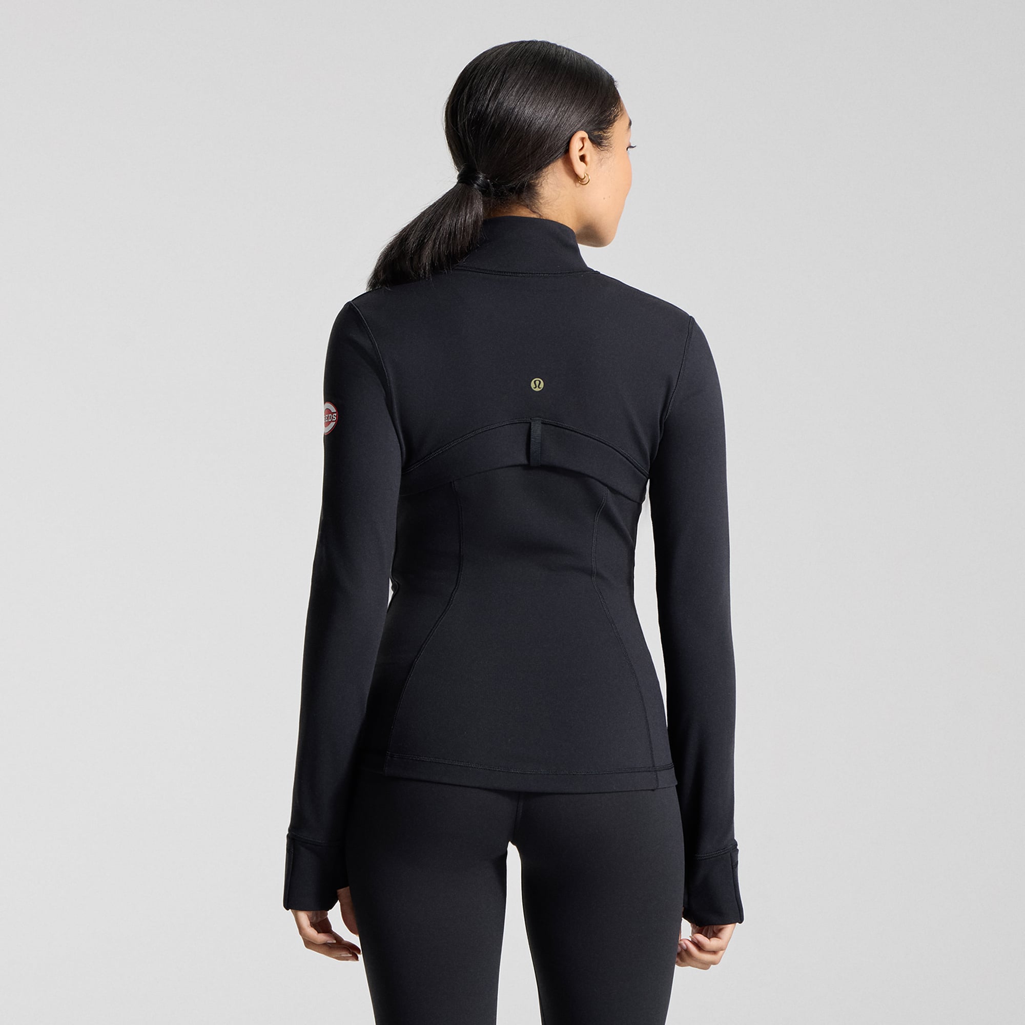 Veste Define noire Cincinnati Reds pour femmes de lululemon *Luon™