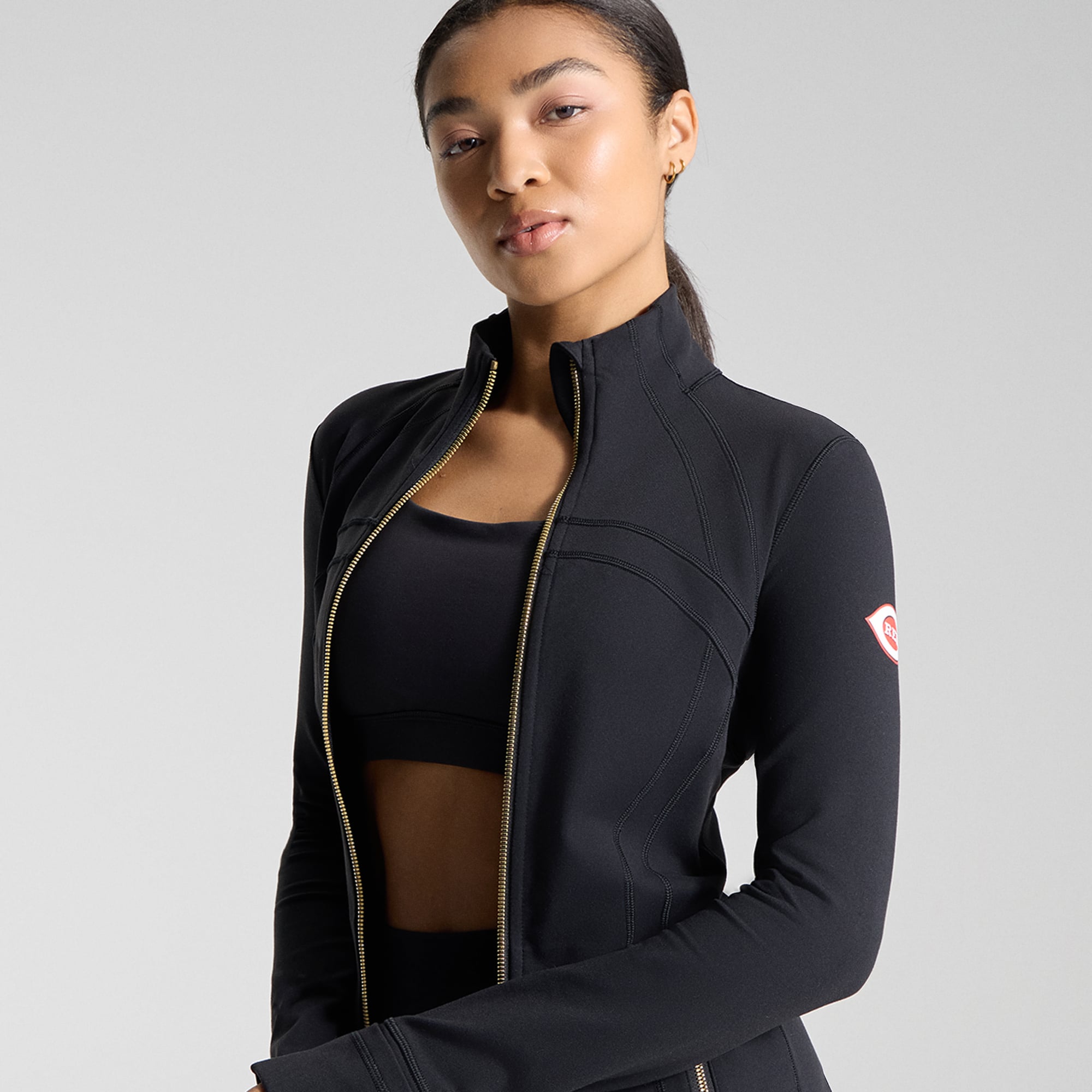 Veste Define noire Cincinnati Reds pour femmes de lululemon *Luon™