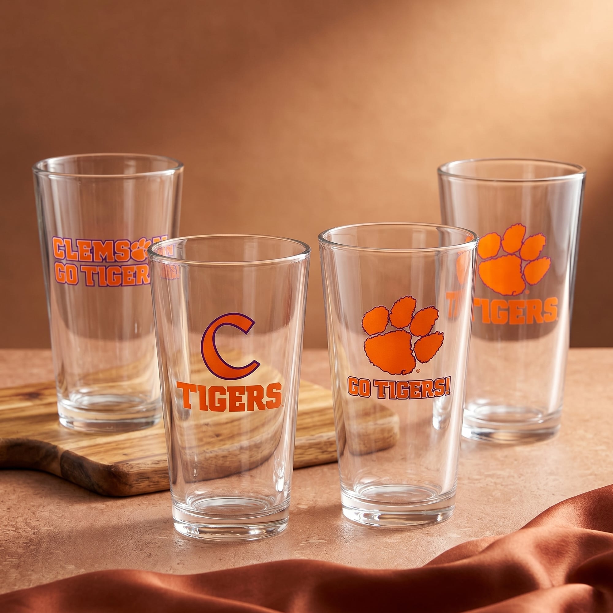 Ensemble de quatre verres à bière de collection Clemson Tigers de 473 ml (16 oz).