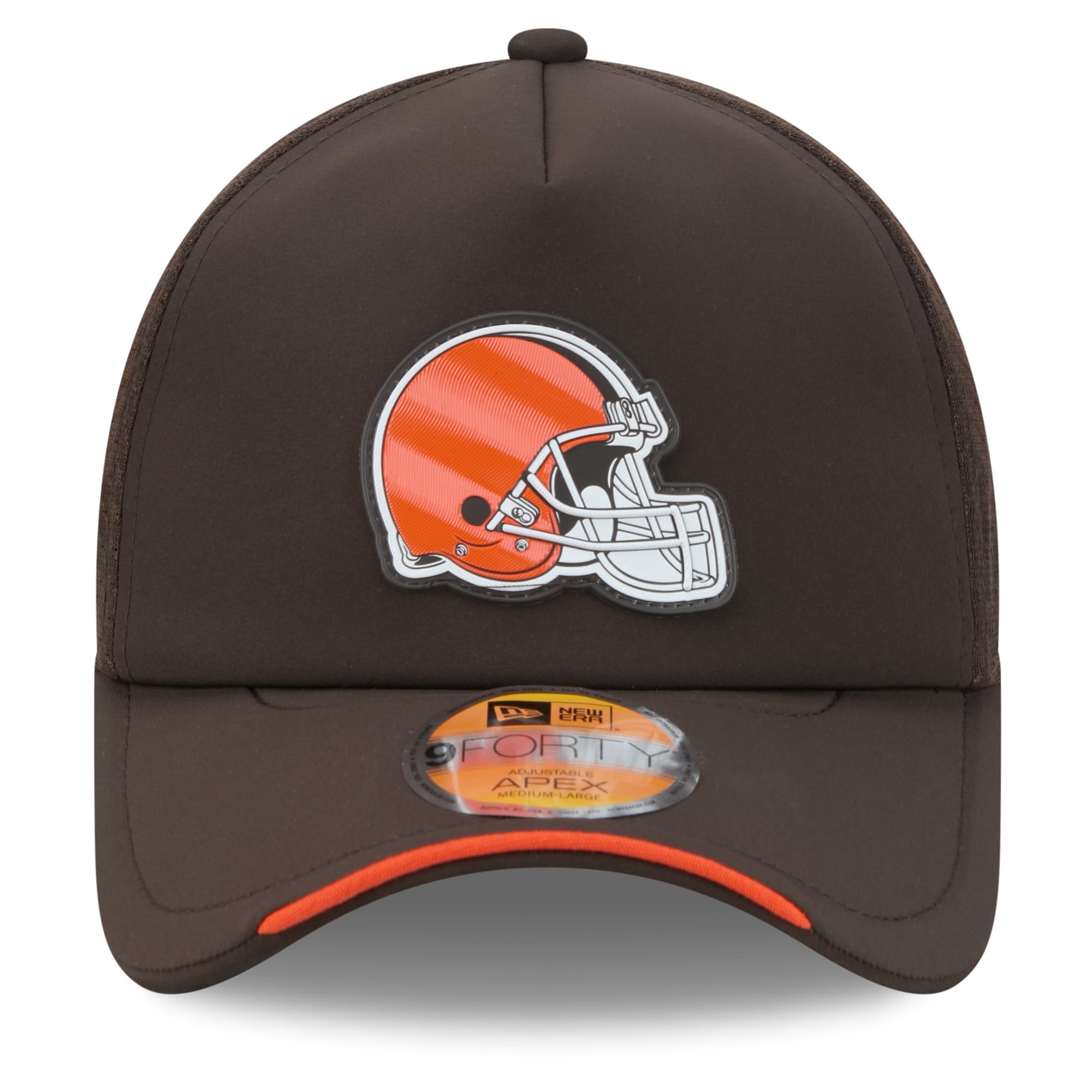 Men's New Era Brown Cleveland Browns 2026 Sideline Apex 9FORTY Adjustable Trucker Hat