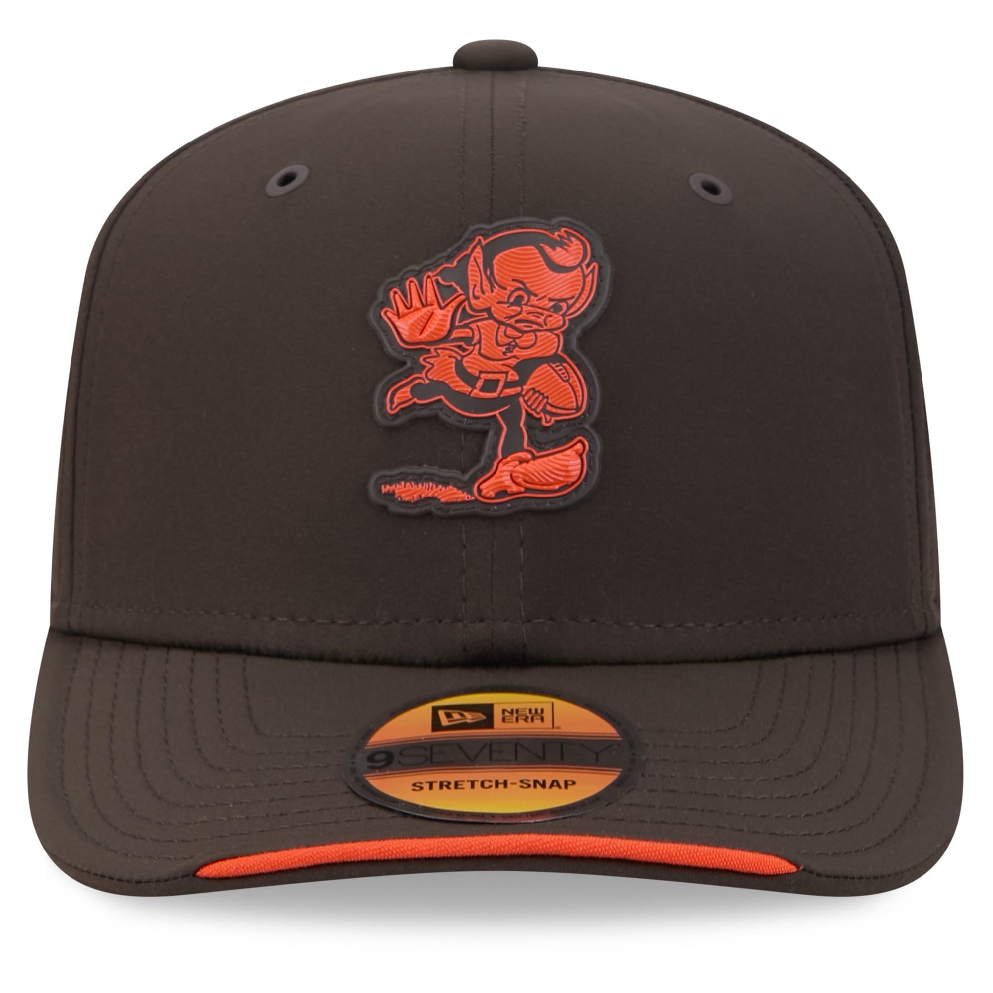 Men's New Era Brown Cleveland Browns 2026 Sideline Throwback 9SEVENTY Adjustable Hat