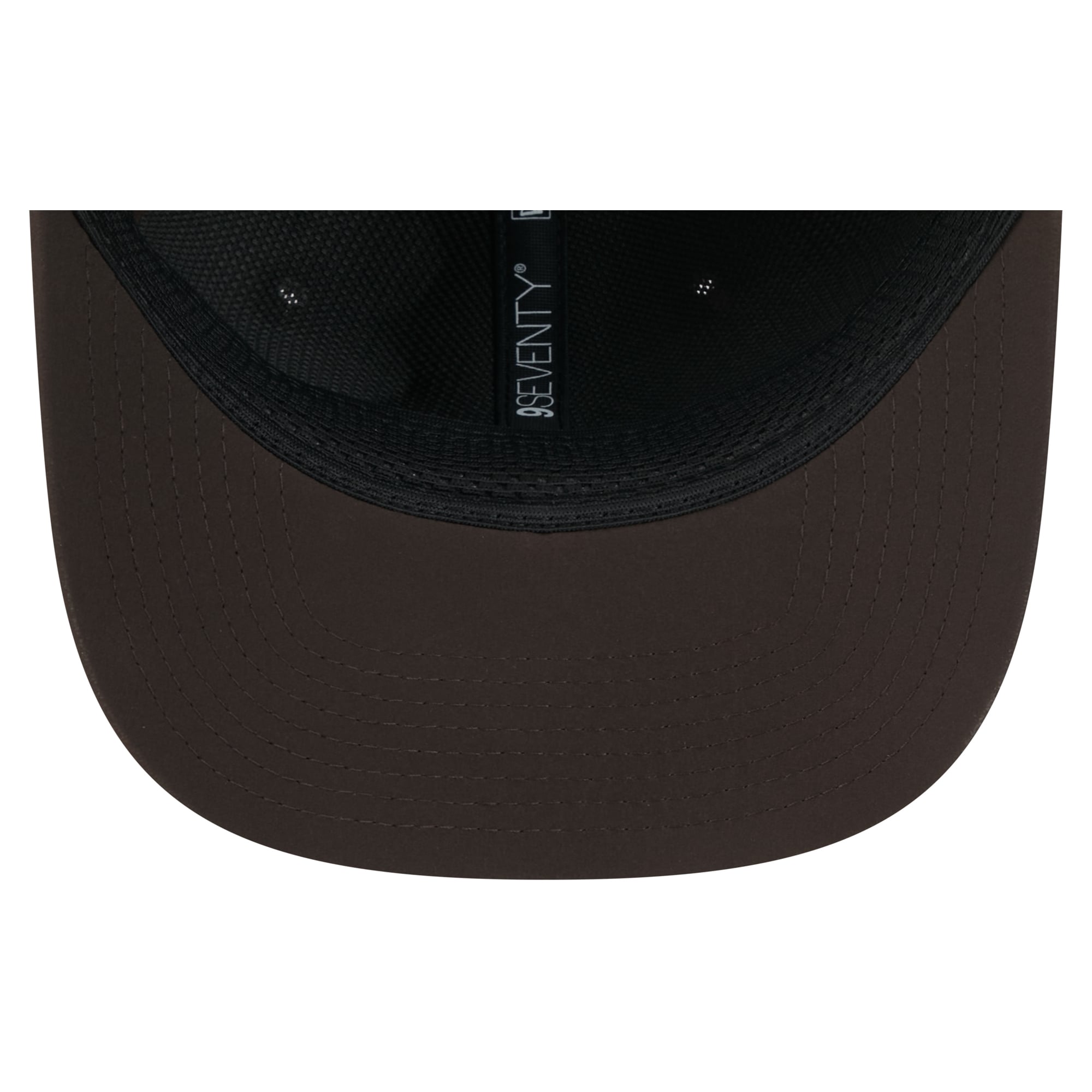 Men's New Era Brown Cleveland Browns 2026 Sideline Throwback 9SEVENTY Adjustable Hat