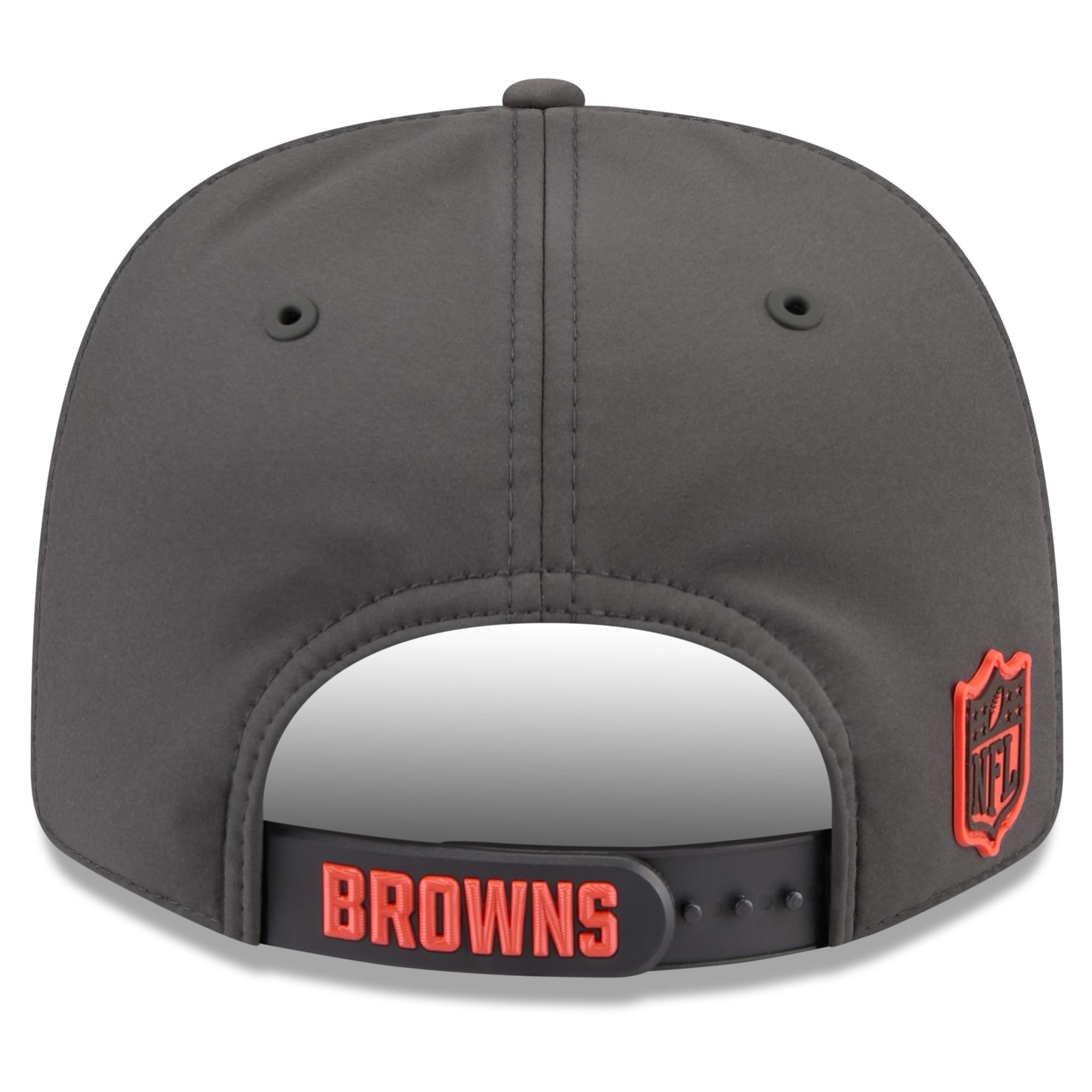 Casquette ajustable New Era anthracite Cleveland Browns 2026 Sideline pour homme, modèle 9SEVENTY, idéale pour les temps froids.
