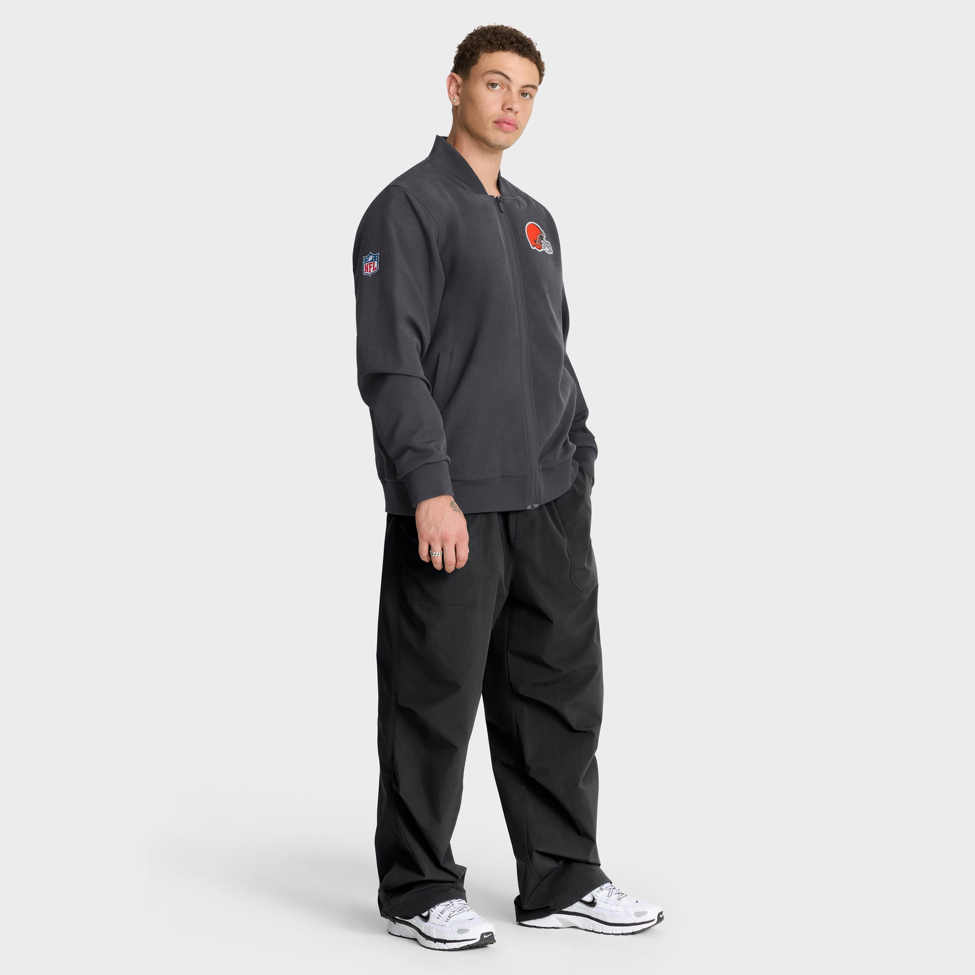 Men's Nike Anthracite Cleveland Browns Sideline Powerful Blocking Full-Zip Dri-FIT Bomber Jacket