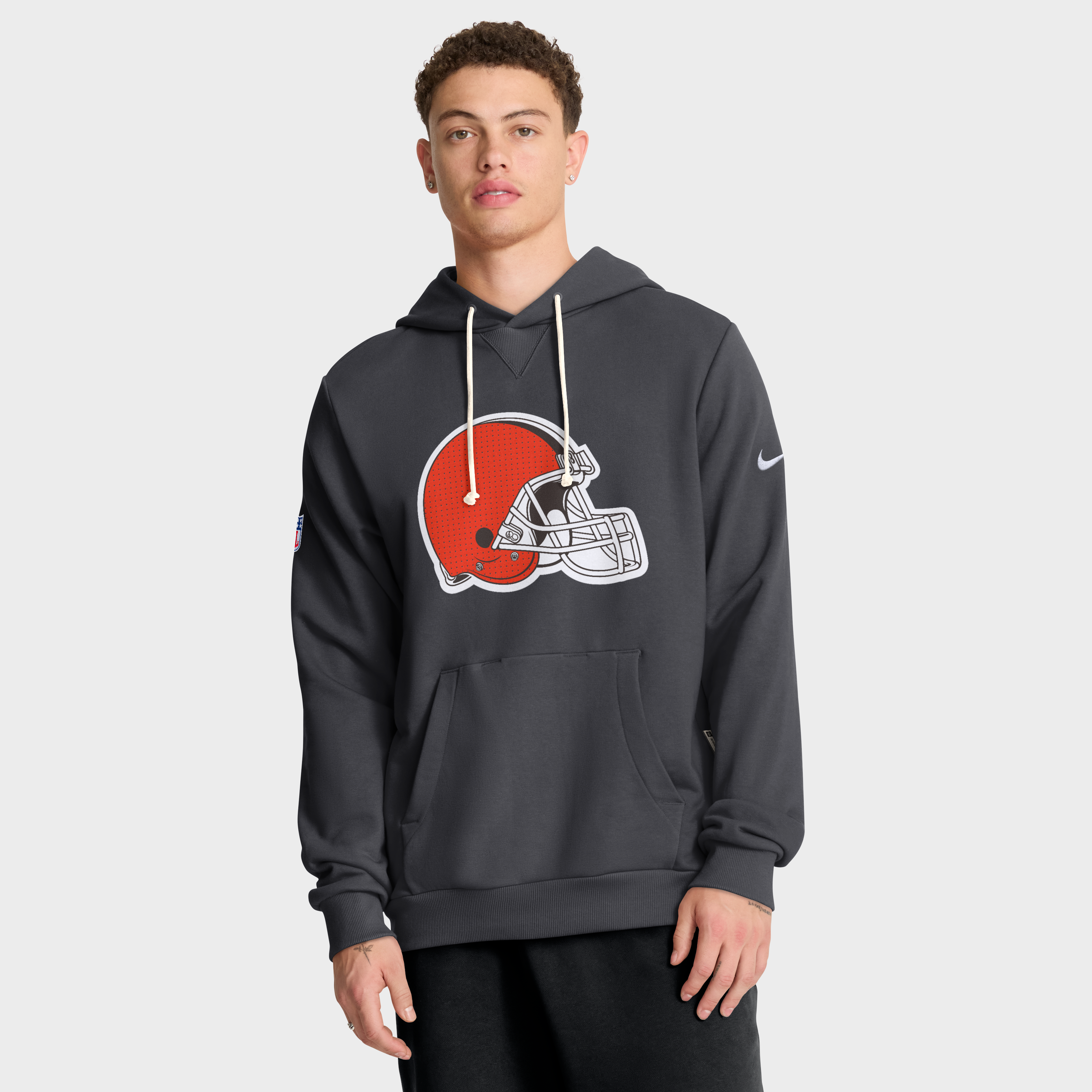 Men's Nike Anthracite Cleveland Browns Sideline Standard Issue Initial Home Dri-FIT Hoodie