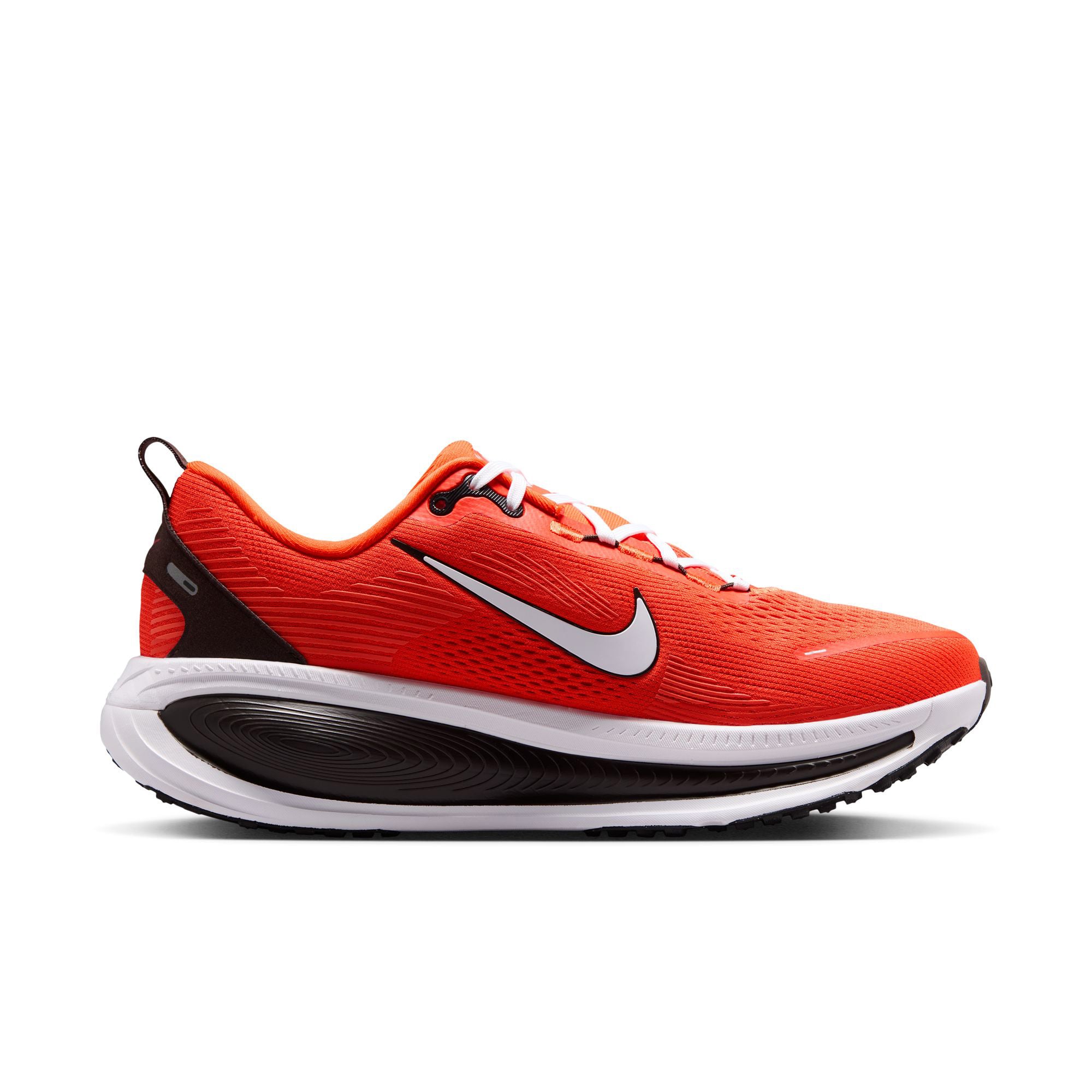 Men's Nike Cleveland Browns Vomero 18 Running Shoes