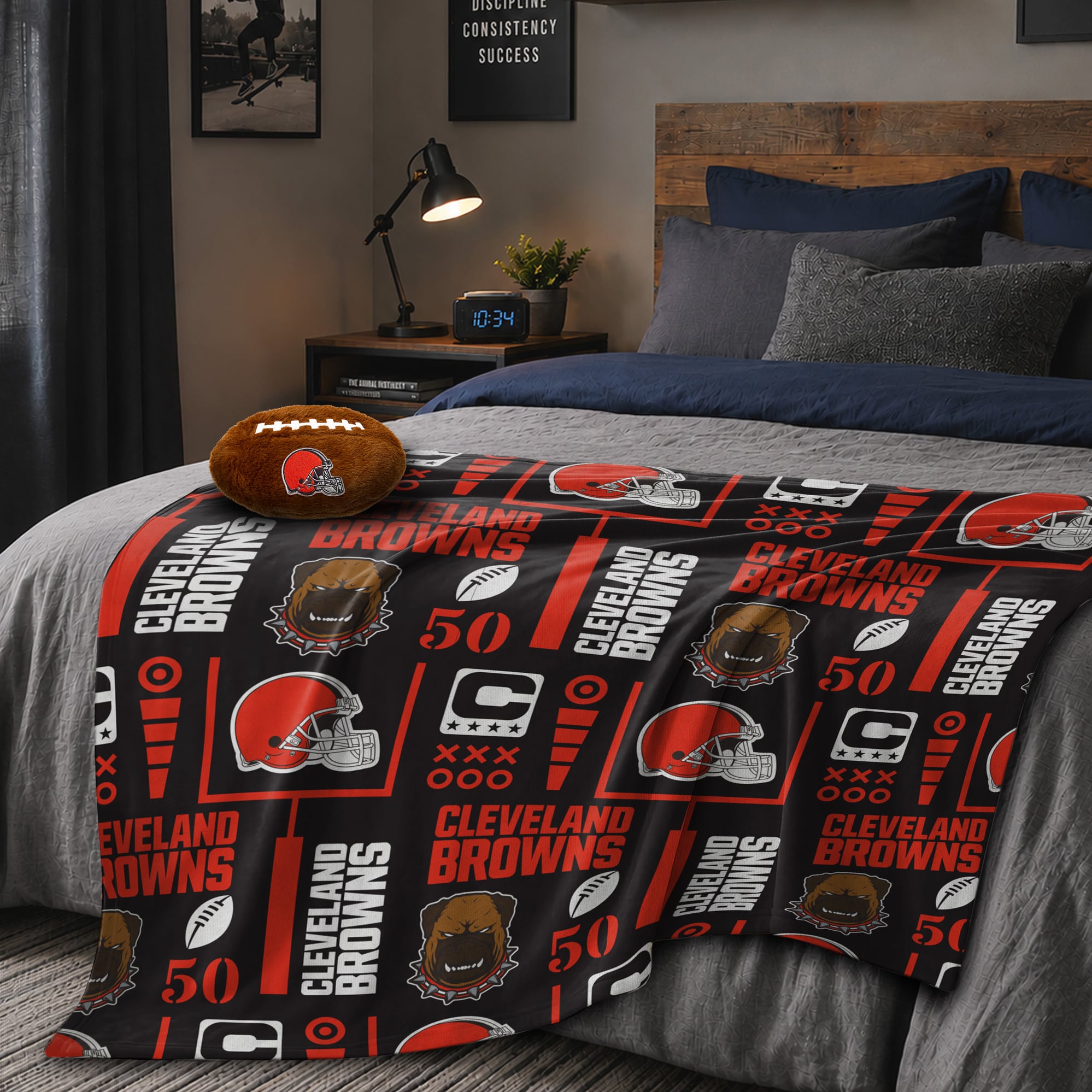 Pegasus Cleveland Browns 50" x 60" Blackout Team Spirit Ultra Soft Throw & Plush Football Combo Pack