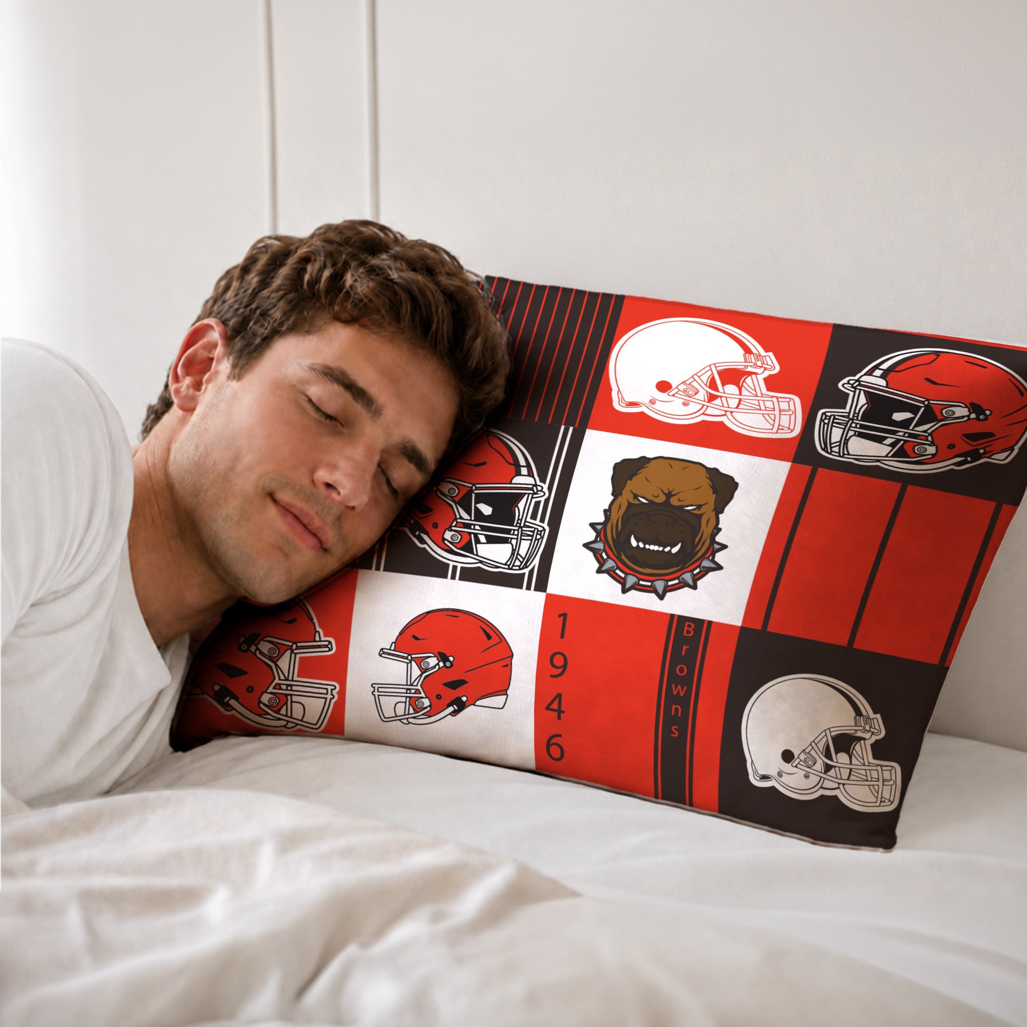 Pegasus Cleveland Browns Patchwork Plaid Two-Piece Twin/Twin XL Bed in a Bag Set