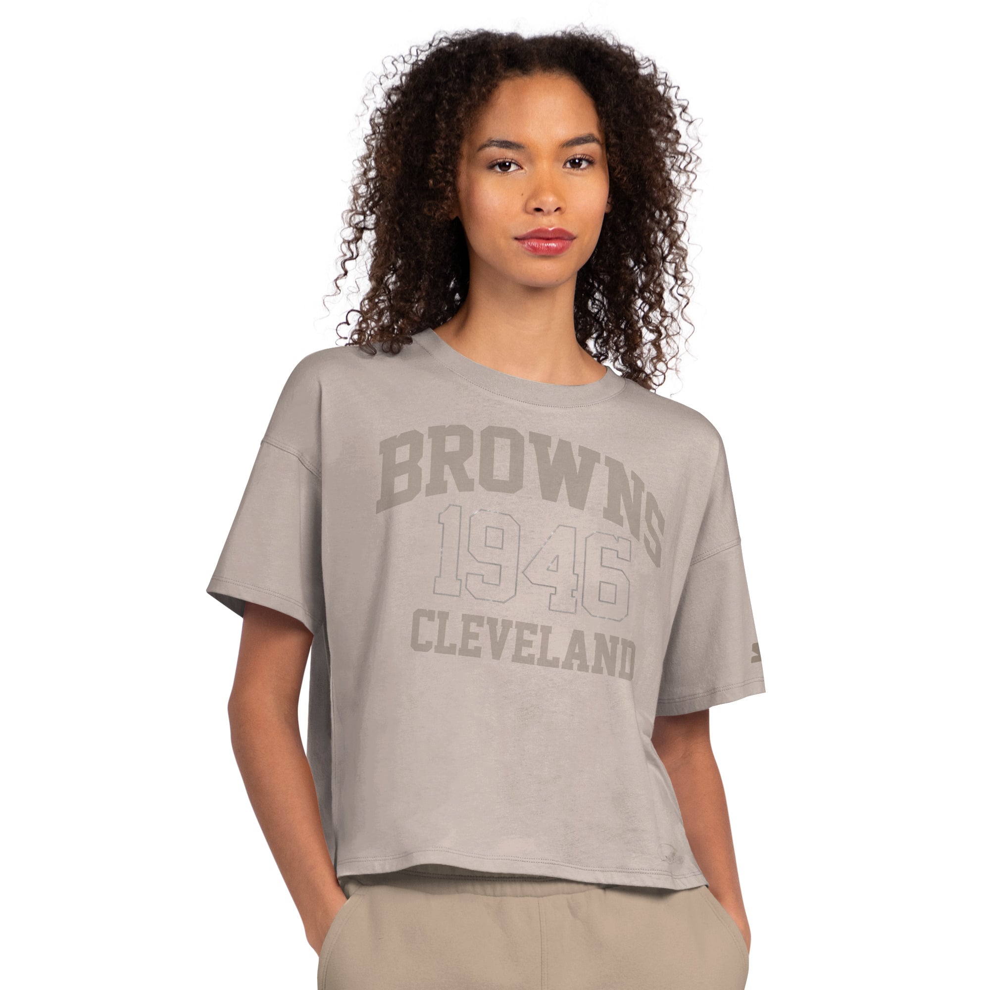 T-shirt court à strass Cleveland Browns couleur beige pour femme, de la marque Starter.