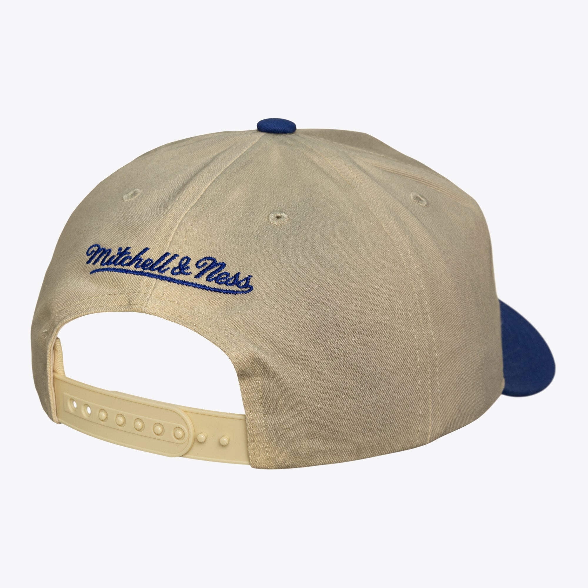 Men's Mitchell & Ness Cream Cleveland Cavaliers Hardwood Classics Retro Roots Snapback Hat