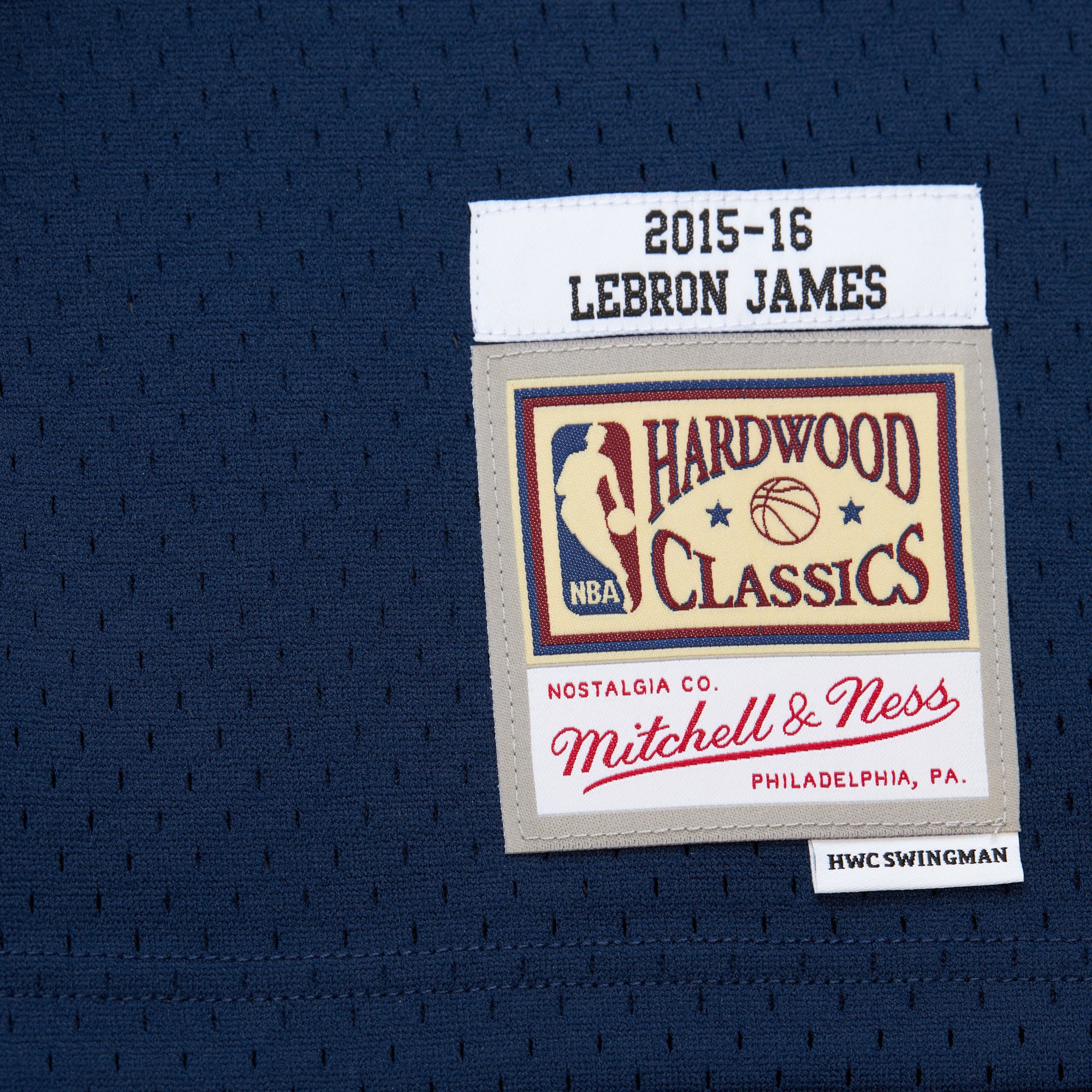Men's Mitchell & Ness LeBron James Navy Cleveland Cavaliers Big Tall Hardwood Classics 2008-09 Swingman Jersey