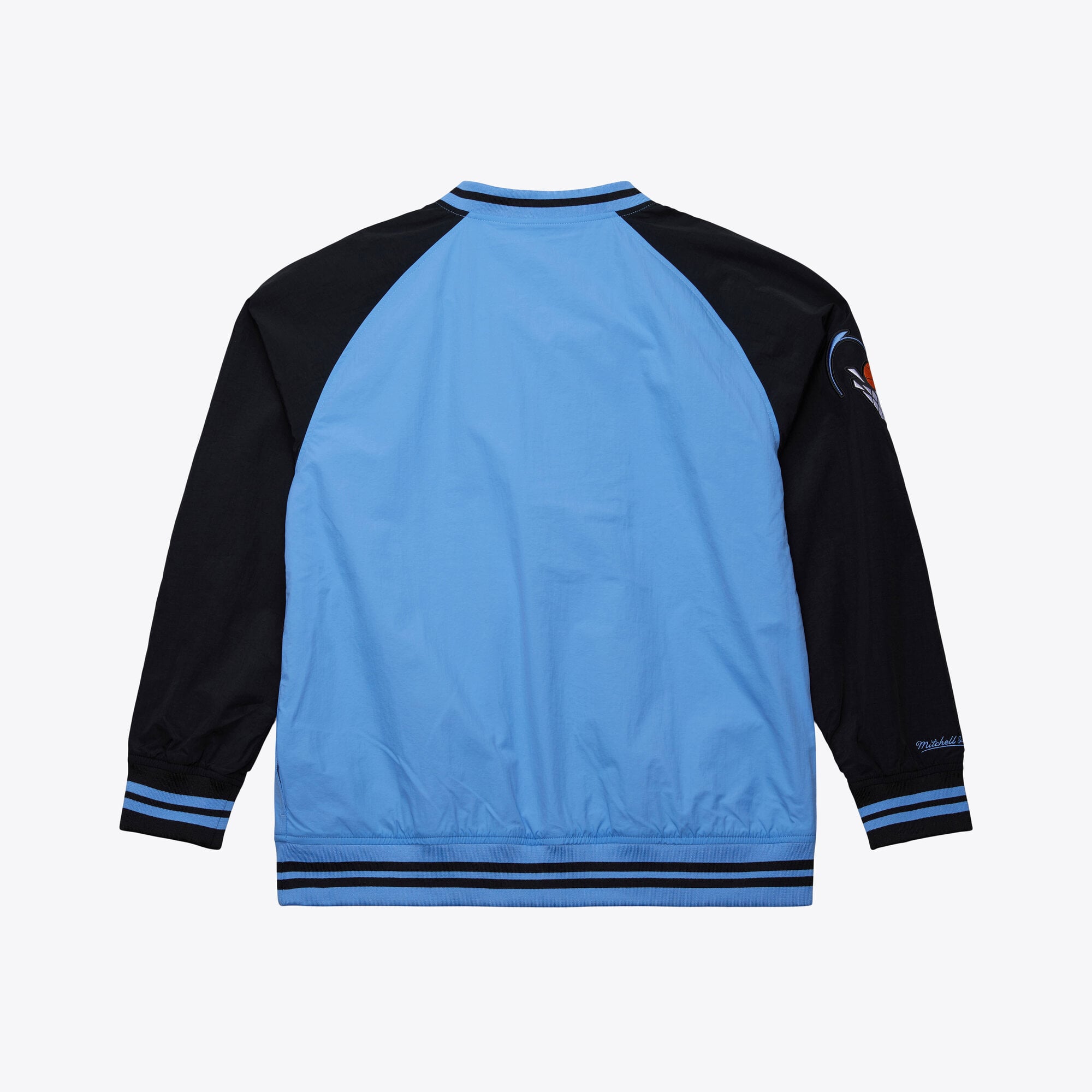 Men's Mitchell & Ness  Light Blue Cleveland Cavaliers Classic V-Neck Raglan Pullover