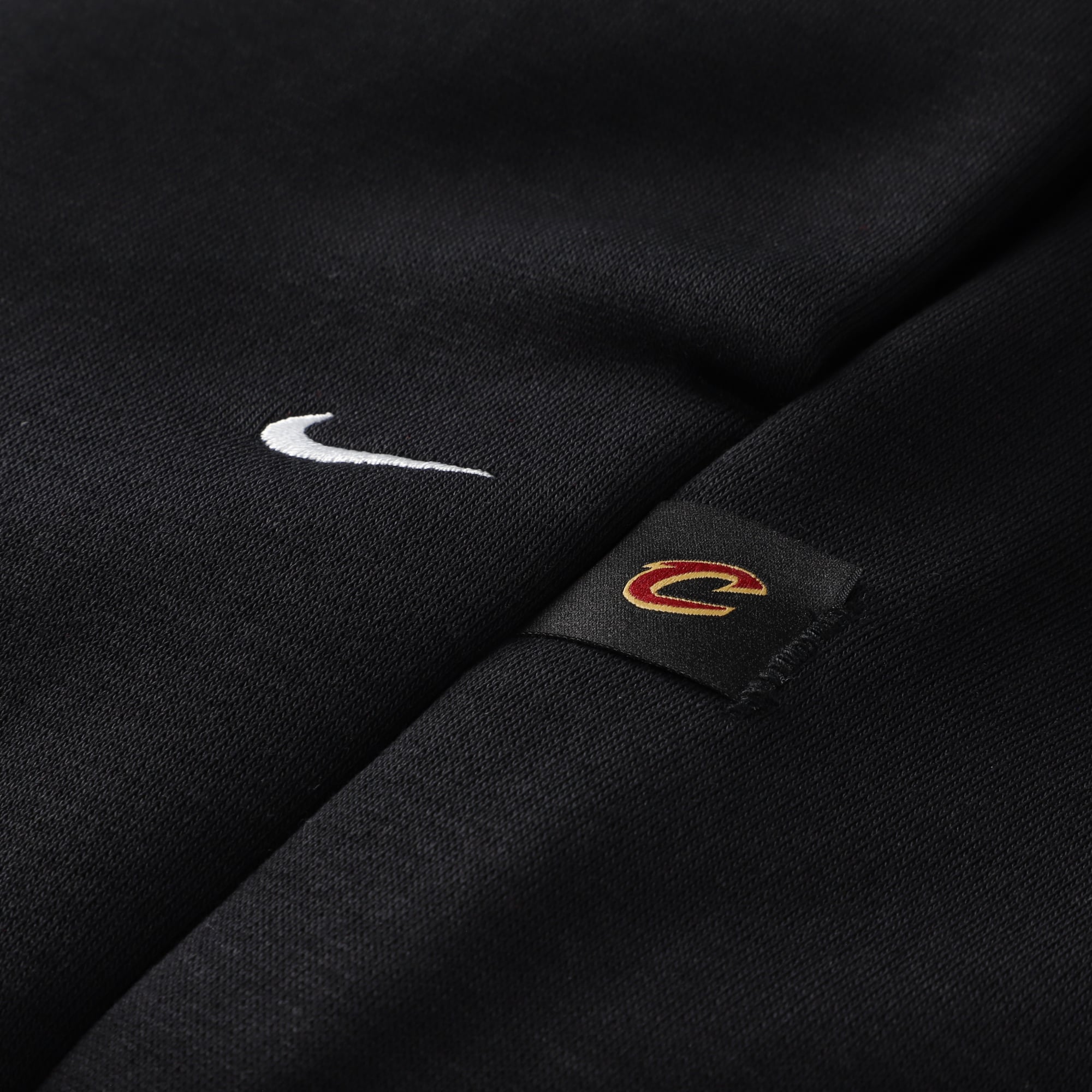 Pantalon de survêtement fuselé Nike Cleveland Cavaliers 2026 Standard Issue Icon Fleece noir pour homme