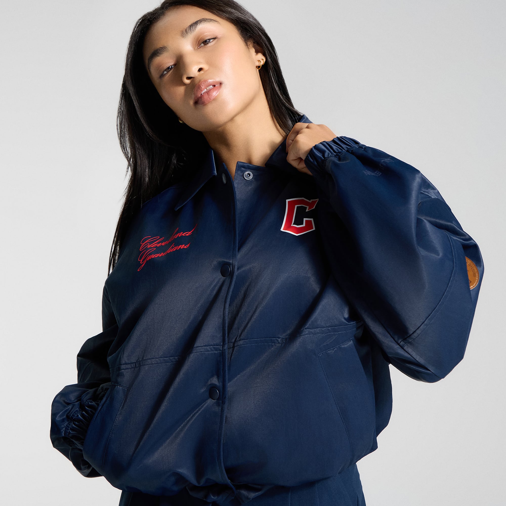 Veste d'entraîneur lululemon True Navy Cleveland Guardians pour femme