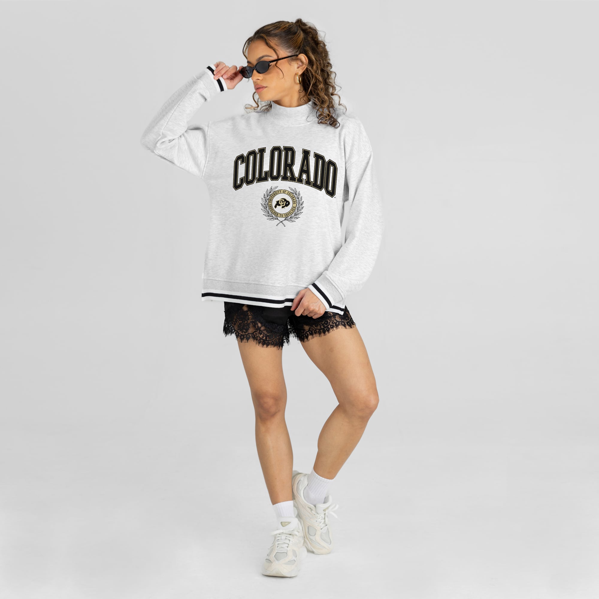 Sweat-shirt à col montant rayures contrastées « Rally Point » gris des Colorado Buffaloes pour femmes, collection Gameday Couture