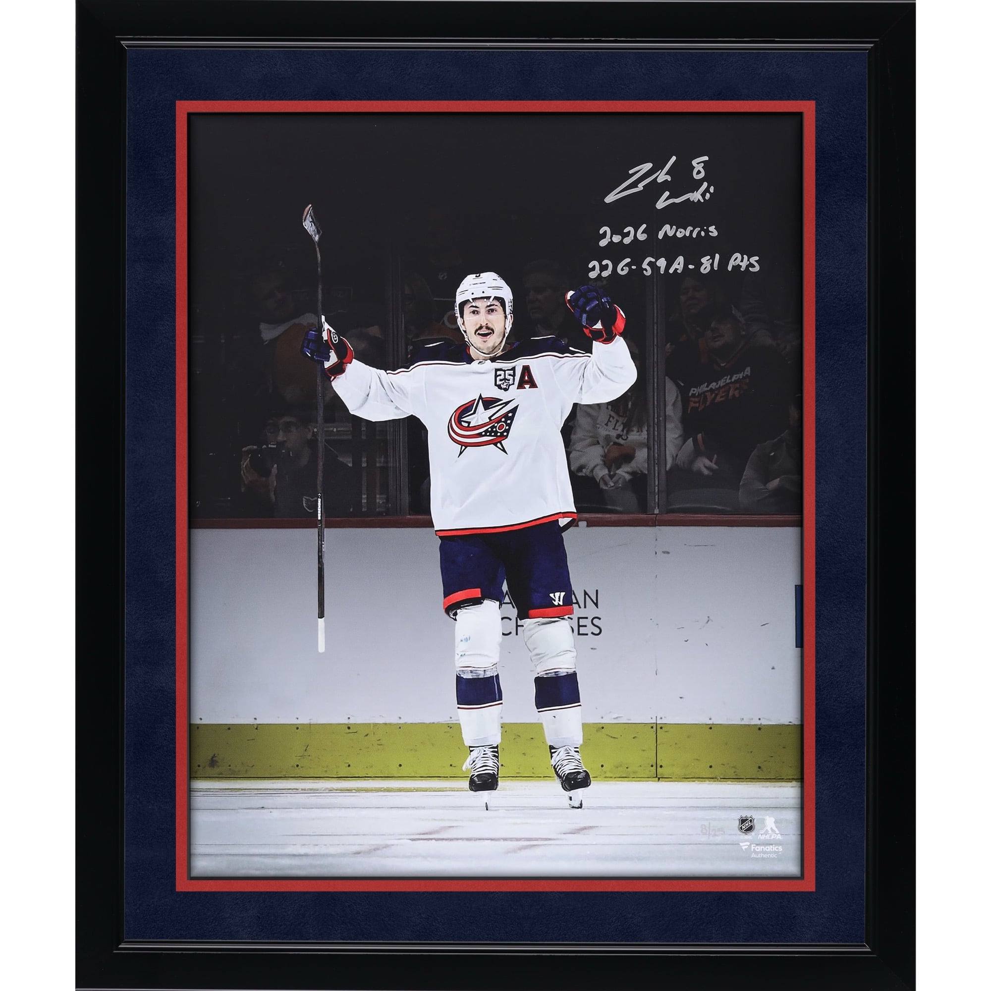 Photo dédicacée de Zach Werenski, des Blue Jackets de Columbus (40,6 x 50,8 cm), avec plusieurs inscriptions - Édition limitée n° 8/25