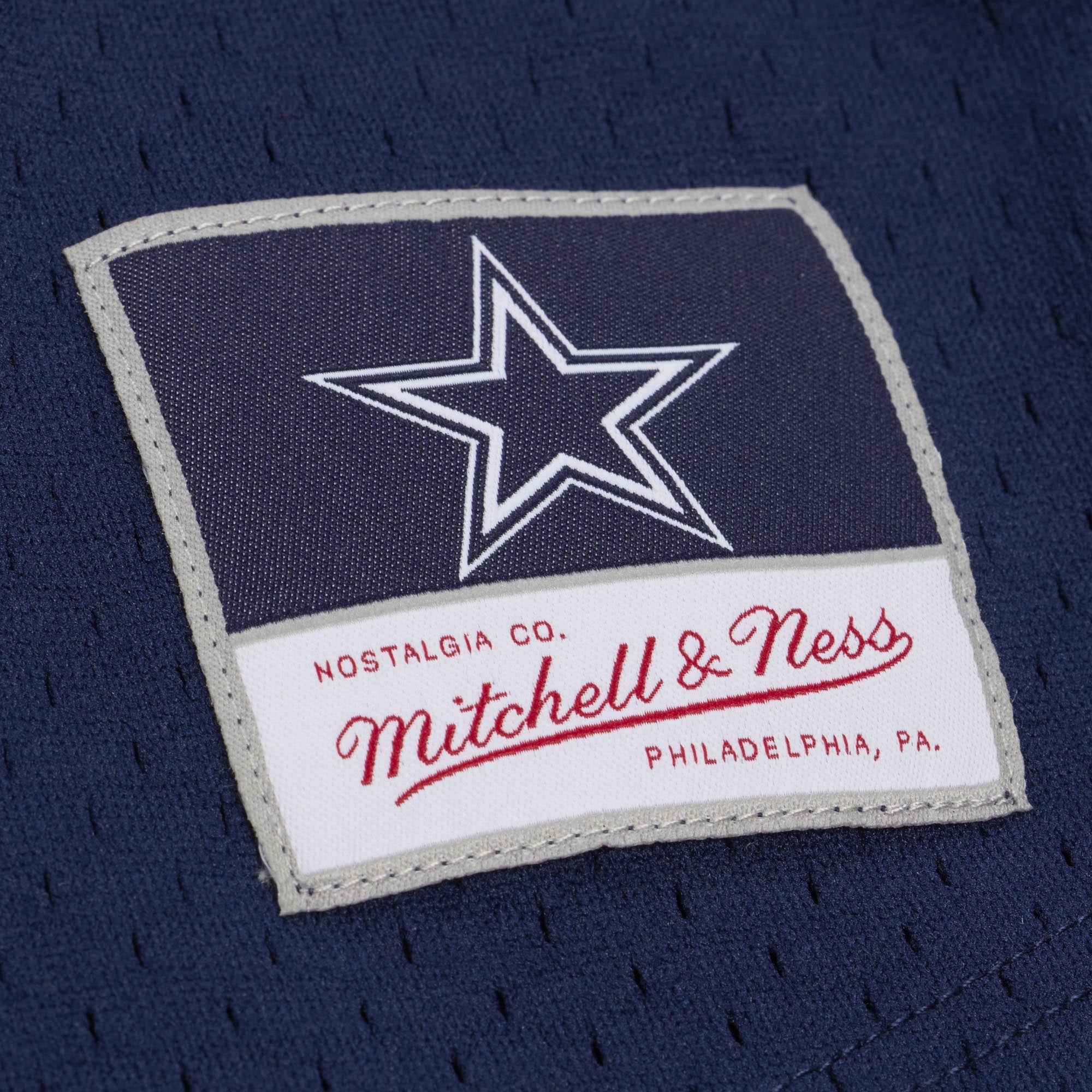 T-shirt en maille Mitchell & Ness pour homme, bleu marine, avec le nom et numéro du joueur retraité des Dallas Cowboys, Emmitt Smith.