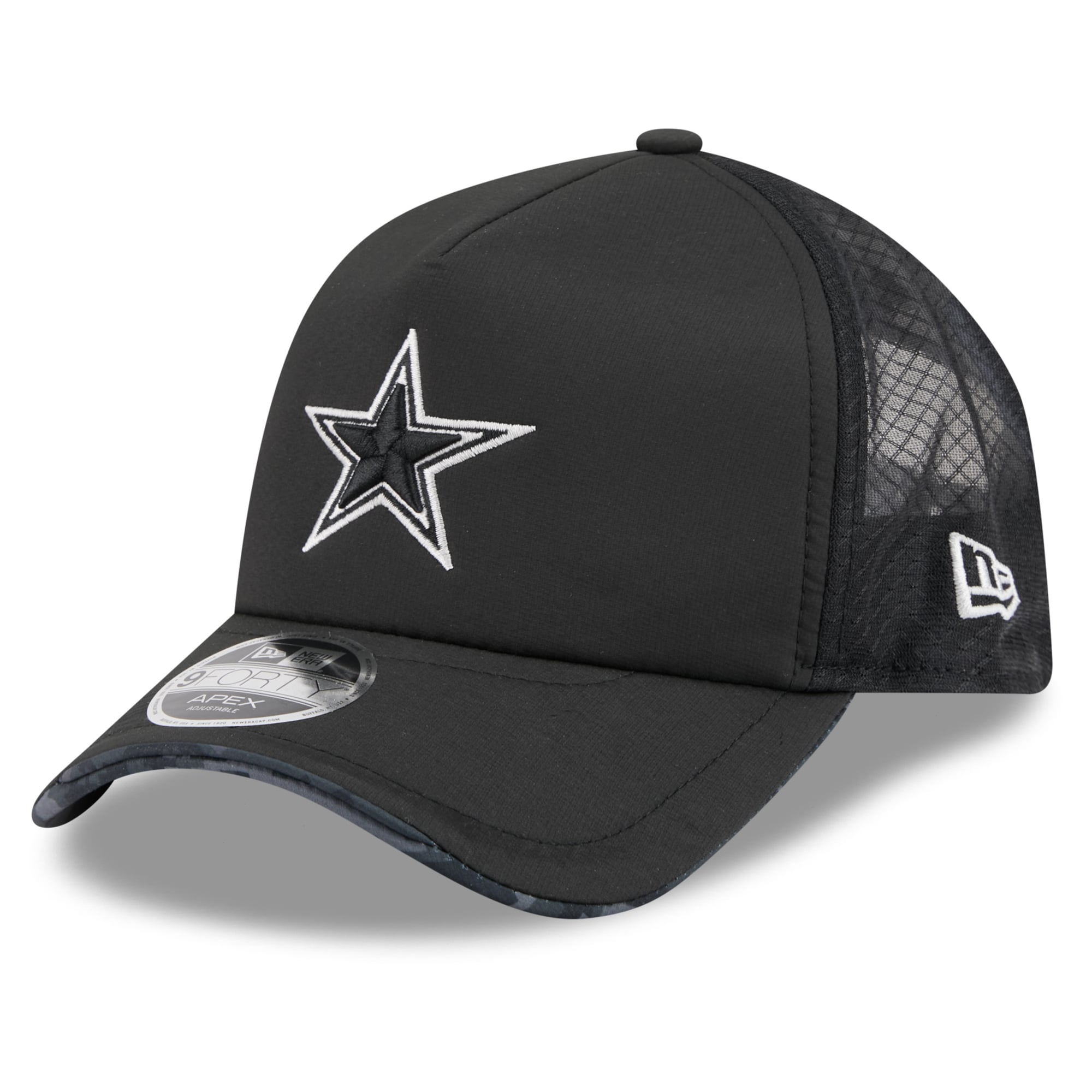 Casquette trucker ajustable New Era Apex 9FORTY Dallas Cowboys 2026 Salute To Service noire pour homme