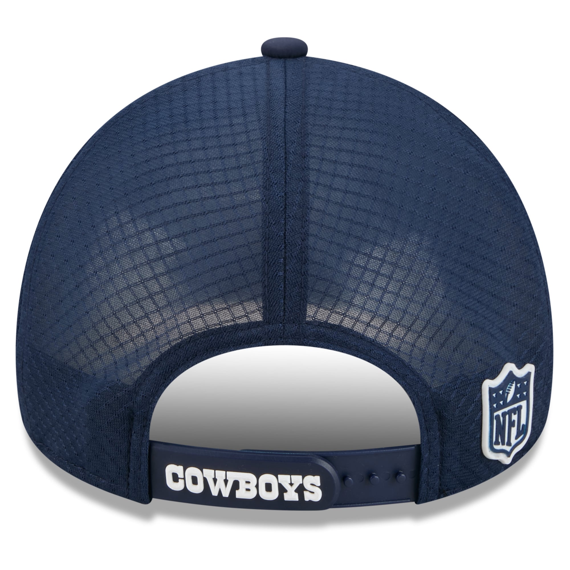 Men's New Era Navy Dallas Cowboys 2026 Sideline Apex 9FORTY Adjustable Trucker Hat